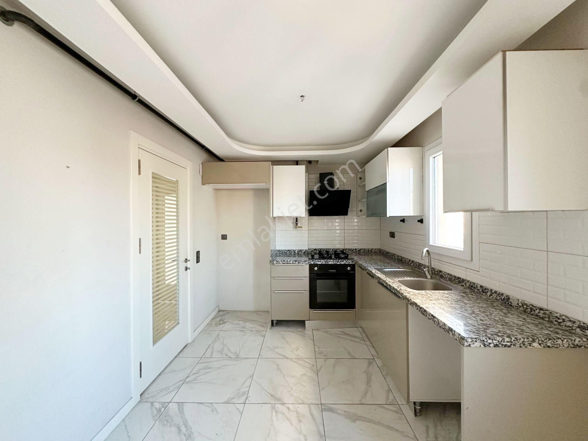 Tellidere'de_3+1_hatasız_iskanlı_çift_banyo_giy.odalı_yeni_bina. - Görsel 6