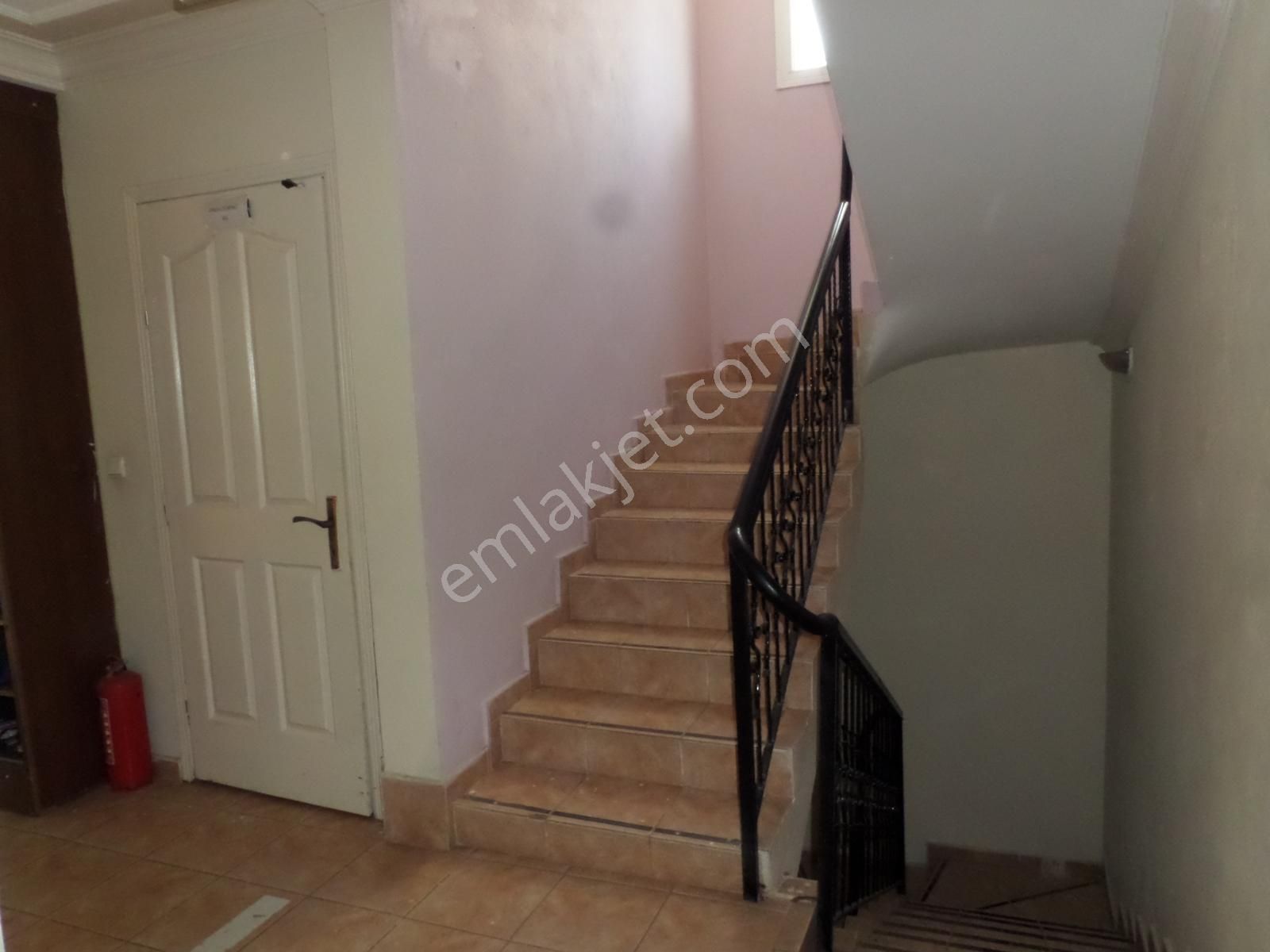 Bodrum + 2.5 Katlı Eğitim Merkezi Olarak Kullanilmakta - Görsel 21