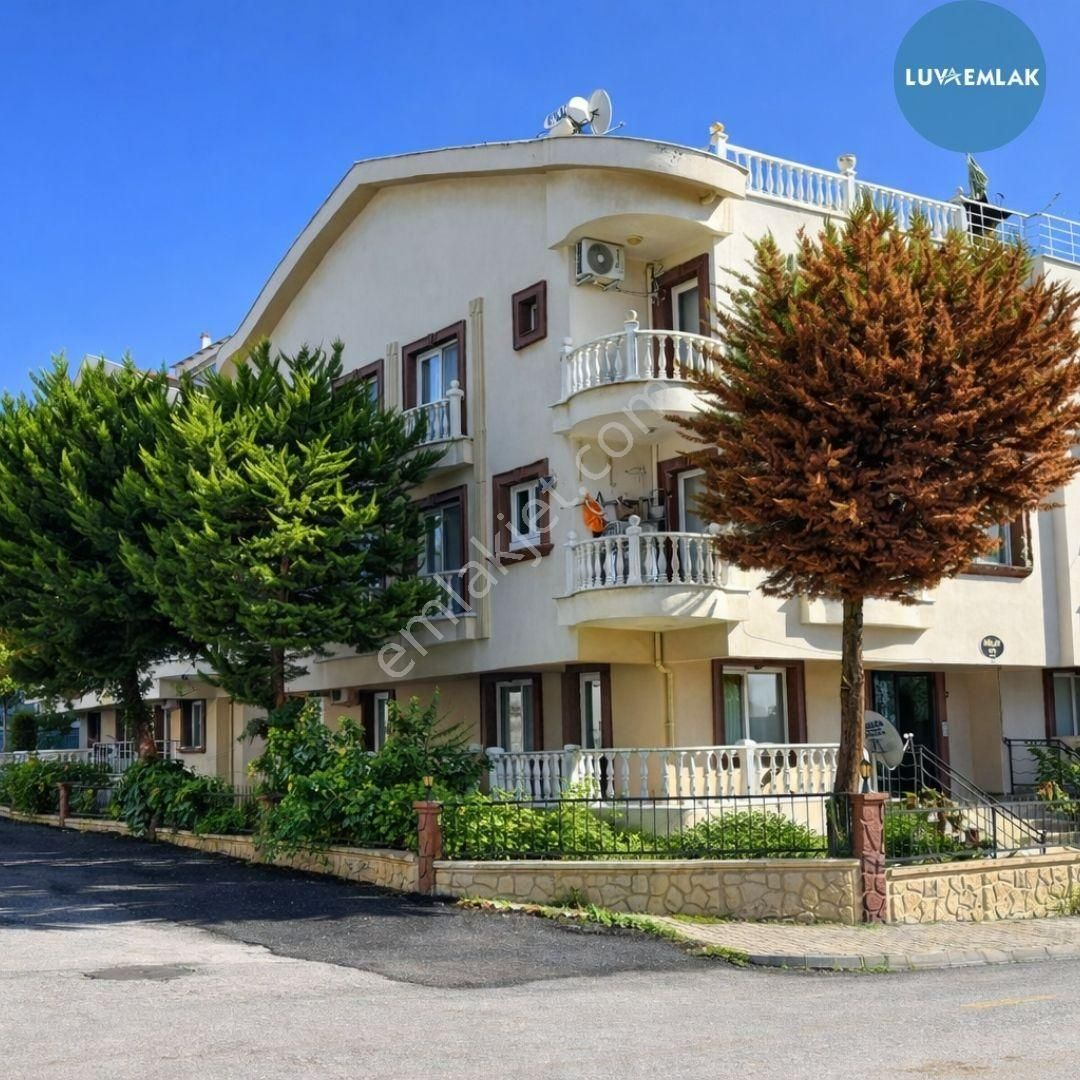 Didim Efeler'de Acil Satılık Merkezi Konumda Geniş 3+1 Daire - Görsel 3