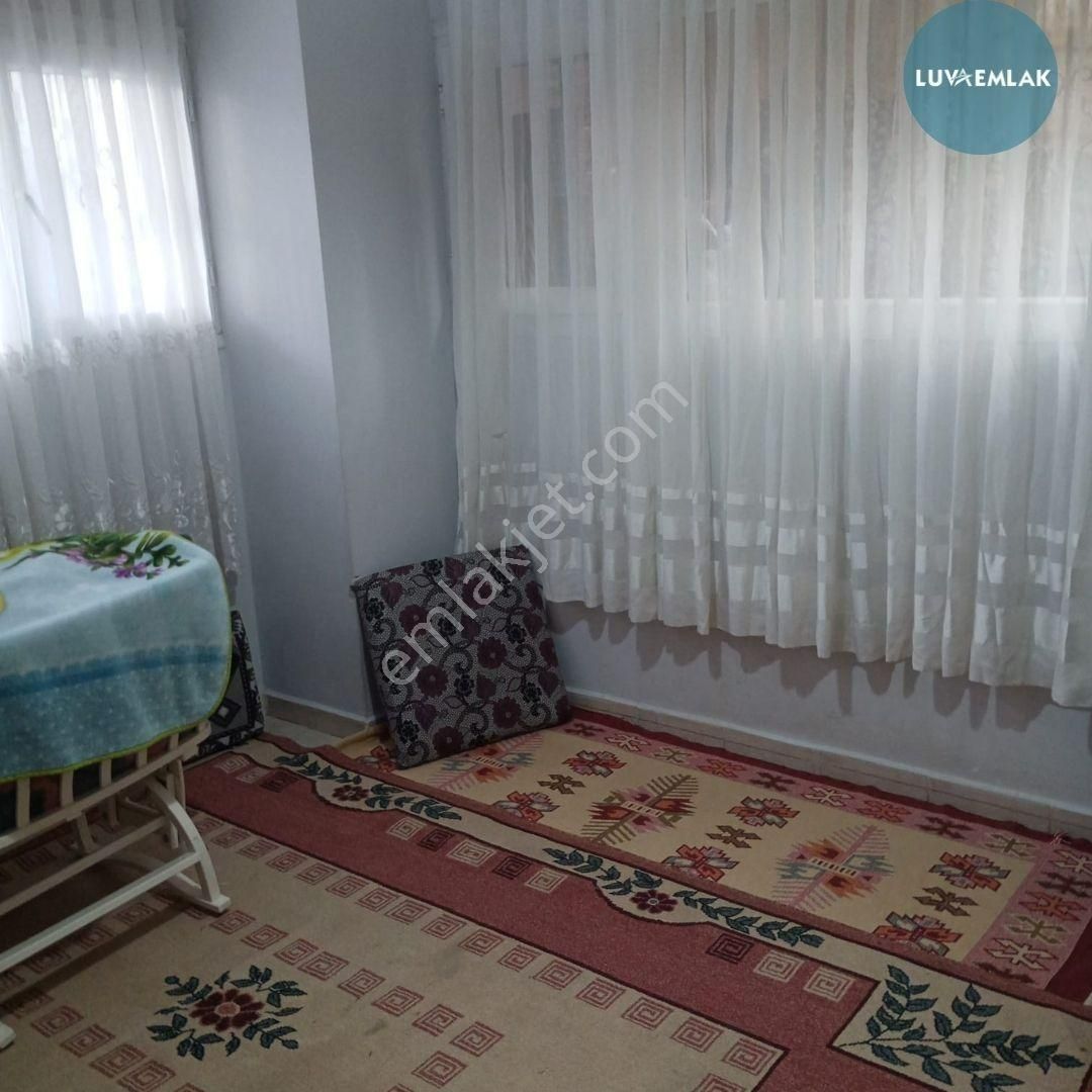 Didim Efeler'de Acil Satılık Merkezi Konumda Geniş 3+1 Daire - Görsel 14