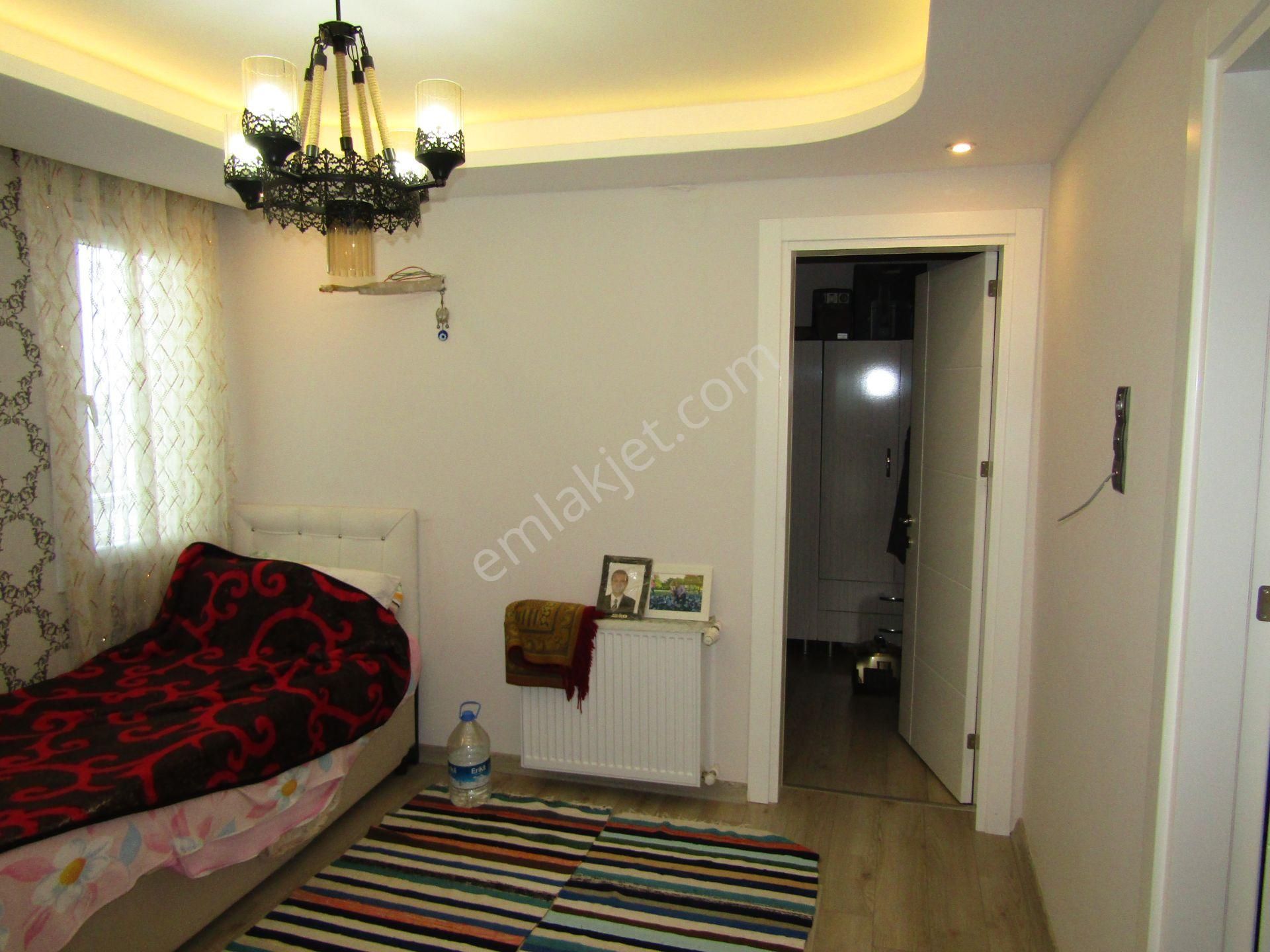Tellidere'de_bulvara_2.parsel_d.gazlı_geniş_3+1_kat_mülkiyetli_iskanlı_ - Görsel 9