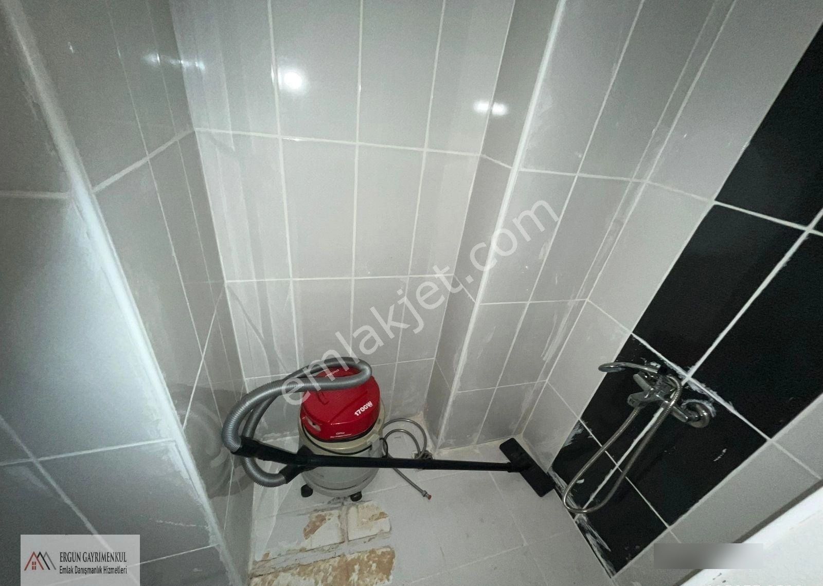 Ergünden Hürriyette Palmcity Civ Eşyalı Kiralık 1+1 Daire - Görsel 23