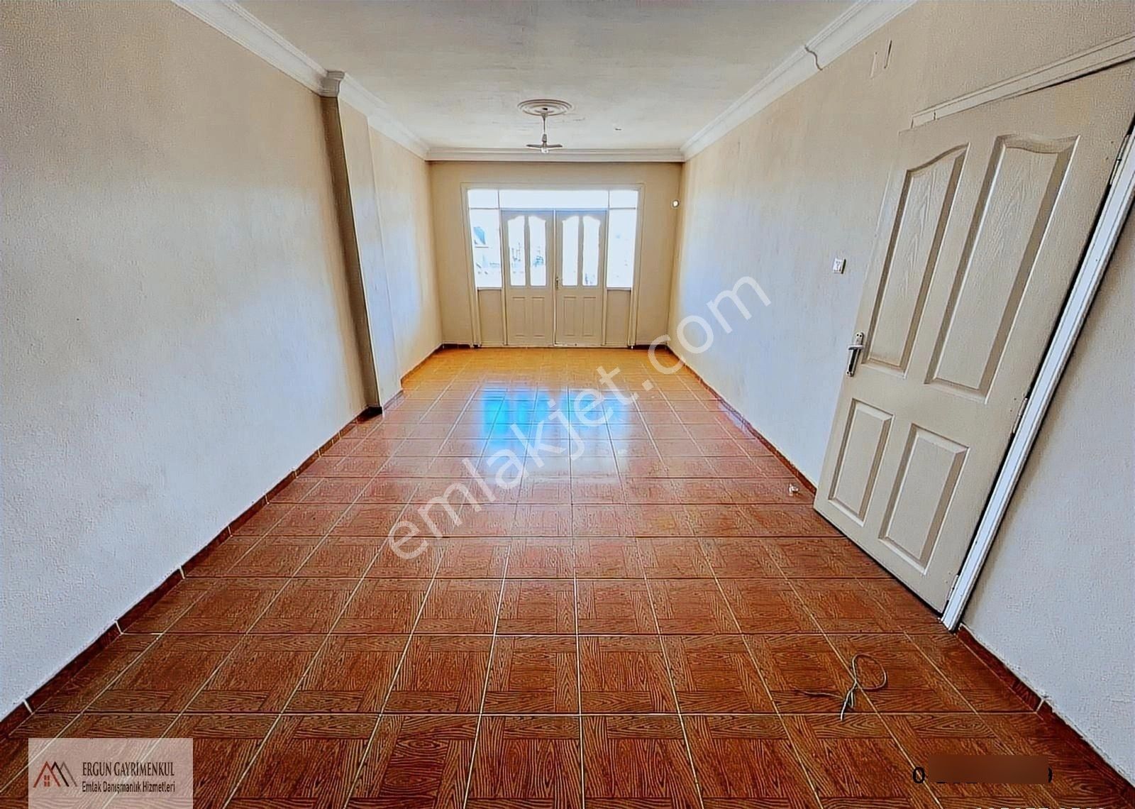 Ergünden Bahçelievlerde Cepheleri Açık Satılık 4+1 Daire - Görsel 10