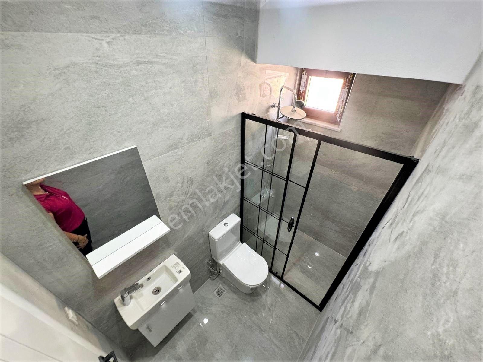 Aygülden Güre'de Sıfır Nezih Site İçi Tam Bağımsız Havuzlu Akıllı Ev Sistemli Lüks 3+1 Satılık Villa - Görsel 27