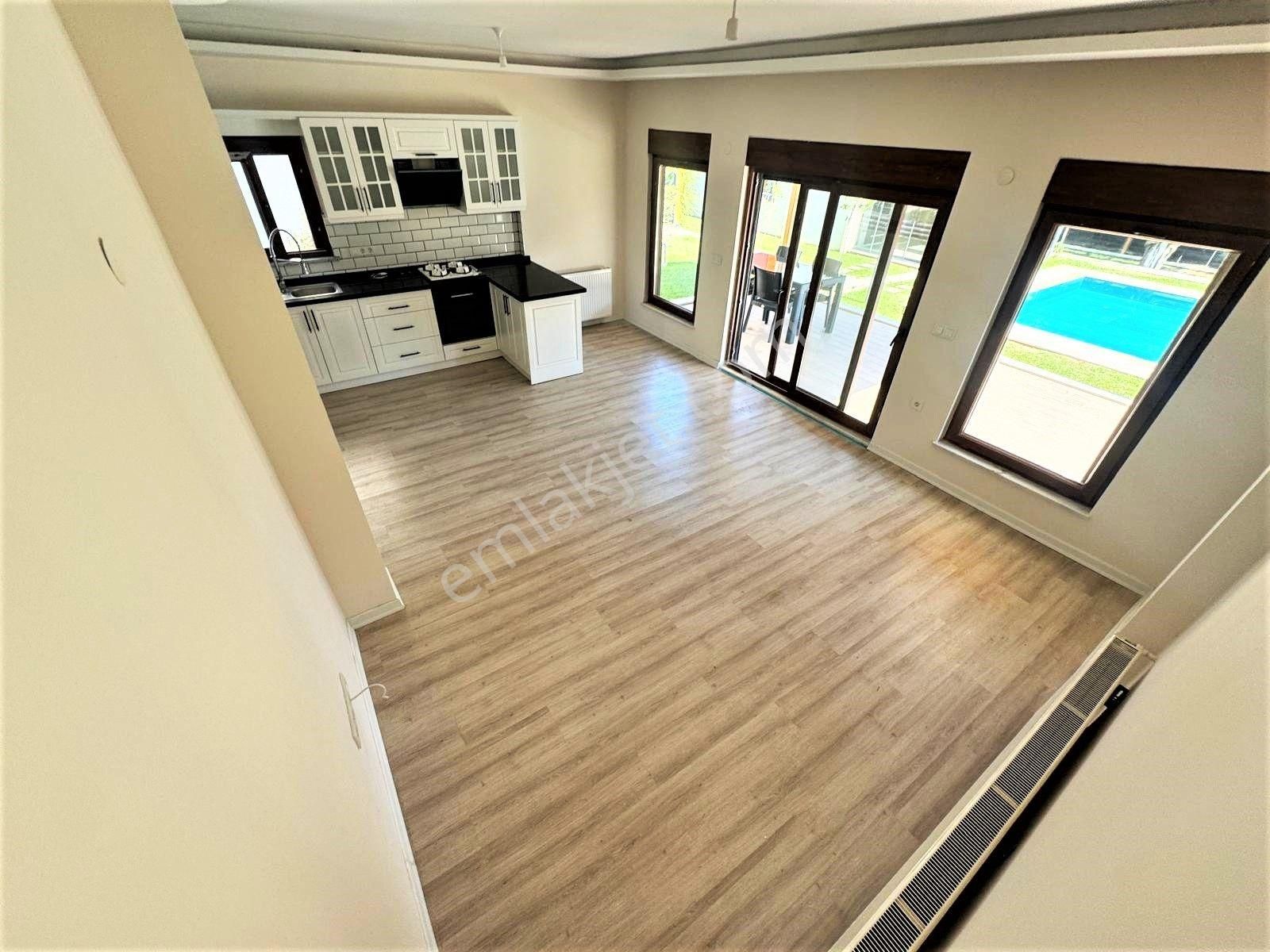 Aygülden Güre'de Sıfır Nezih Site İçi Tam Bağımsız Havuzlu Akıllı Ev Sistemli Lüks 3+1 Satılık Villa - Görsel 5