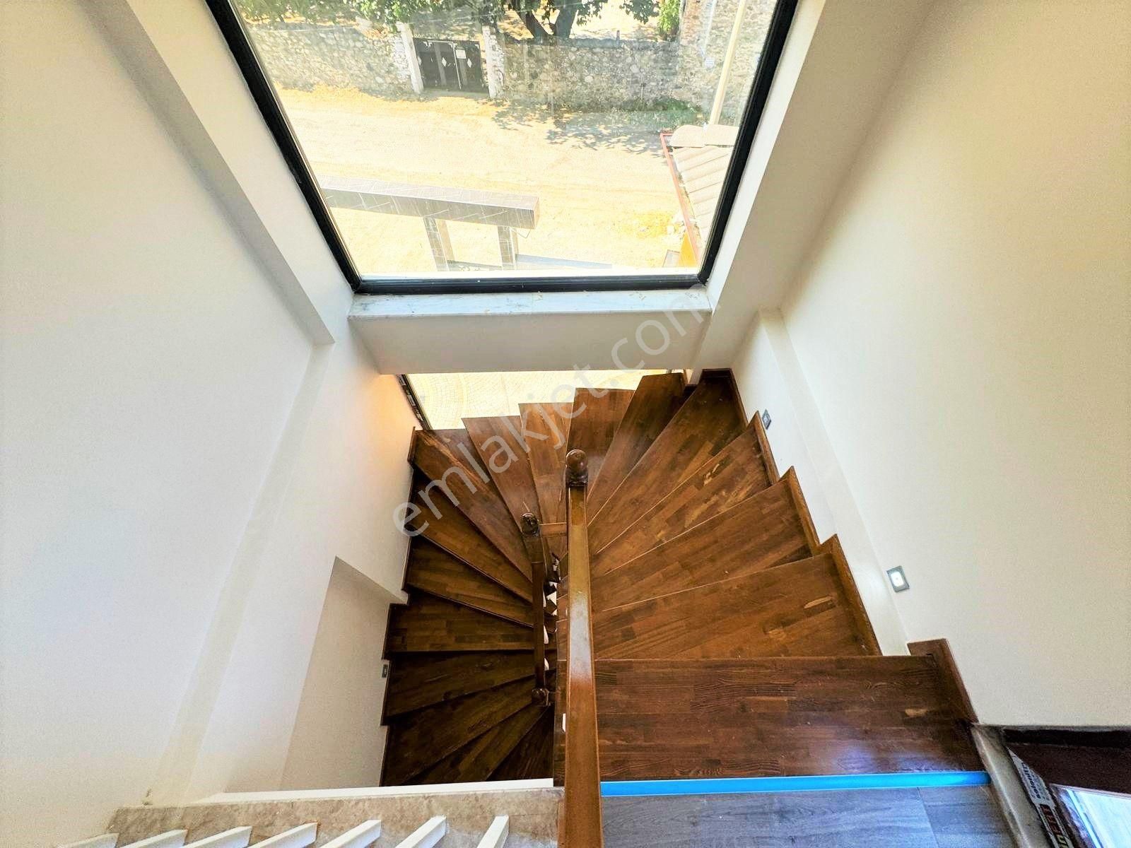 Aygülden Güre'de Sıfır Nezih Site İçi Tam Bağımsız Havuzlu Akıllı Ev Sistemli Lüks 3+1 Satılık Villa - Görsel 25