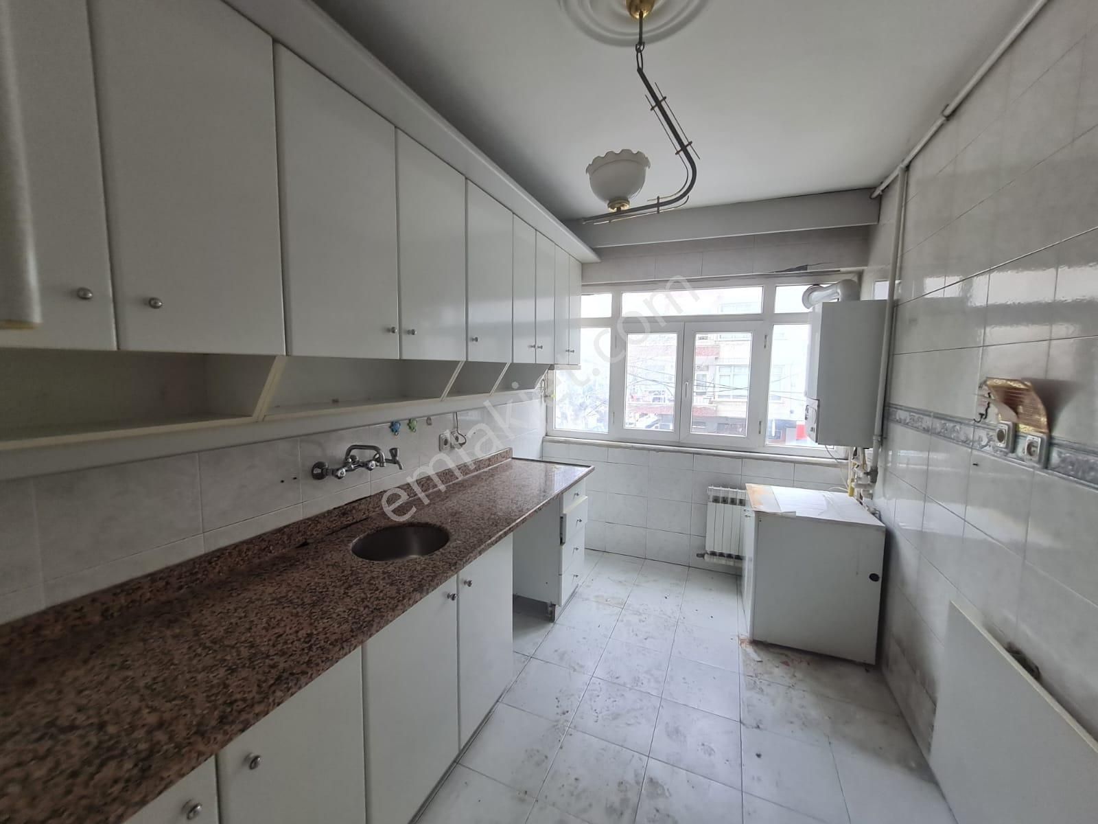 Metro Metrobüs Yakını 3+1 Satılık 1.kat Asansörlü Boş Daire - Görsel 19