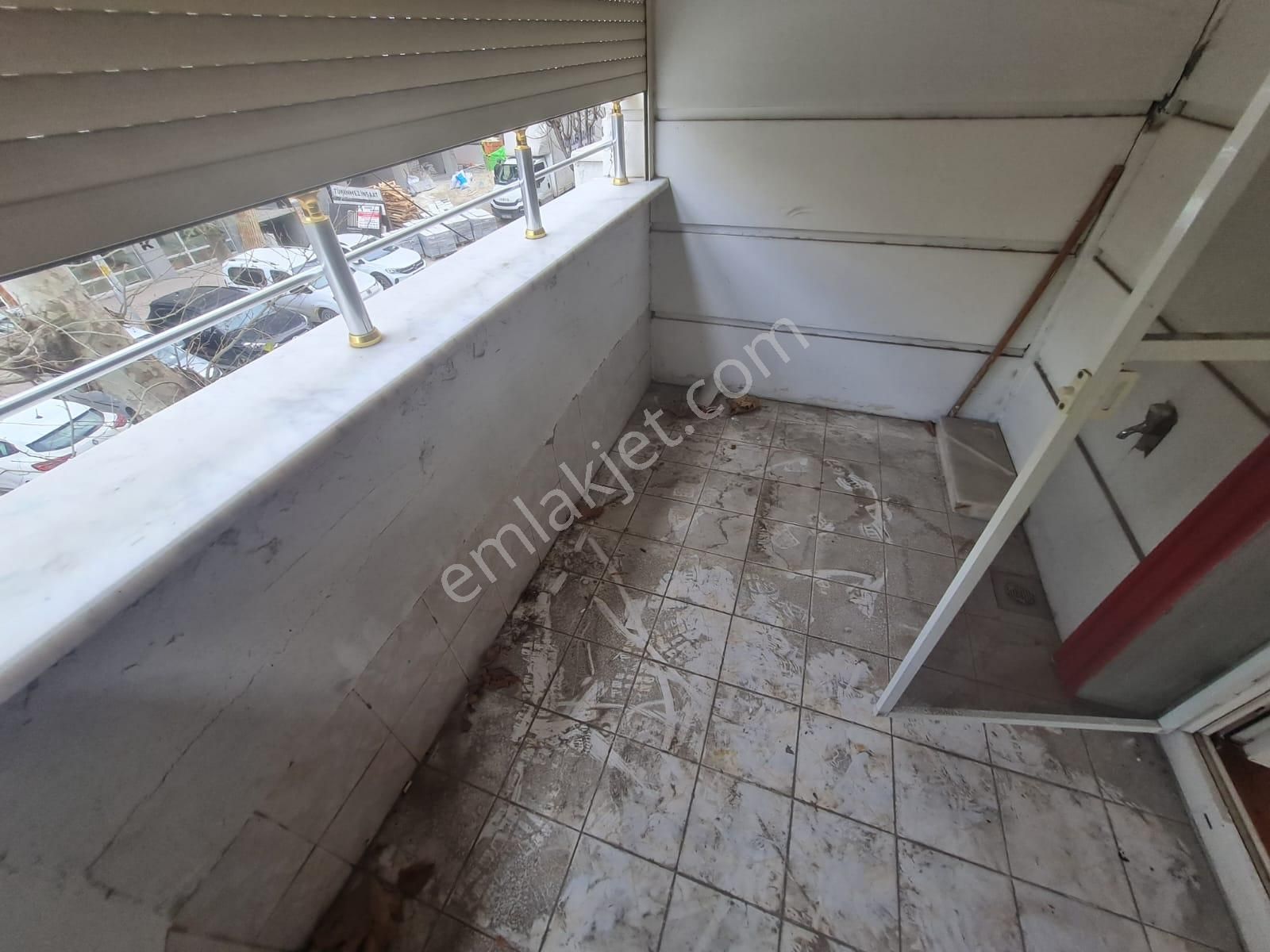 Metro Metrobüs Yakını 3+1 Satılık 1.kat Asansörlü Boş Daire - Görsel 21