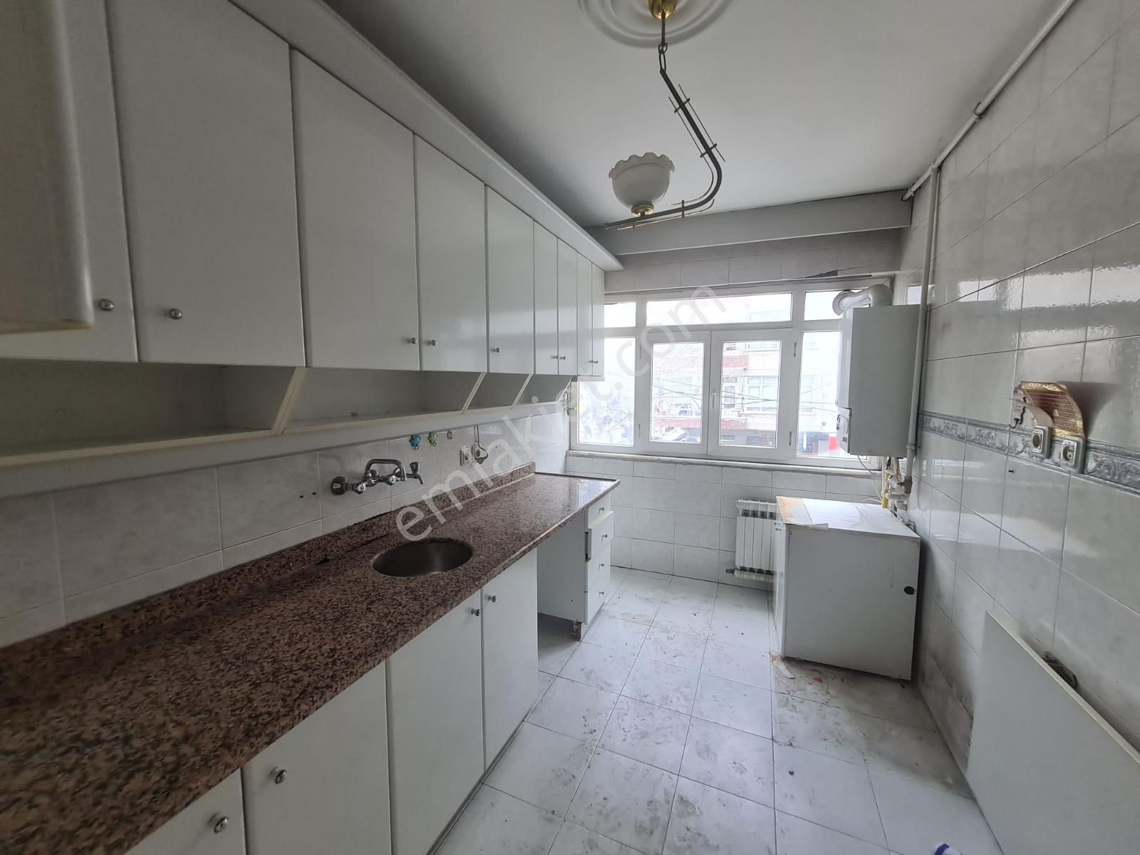 Metro Metrobüs Yakını 3+1 Satılık 1.kat Asansörlü Boş Daire - Görsel 18