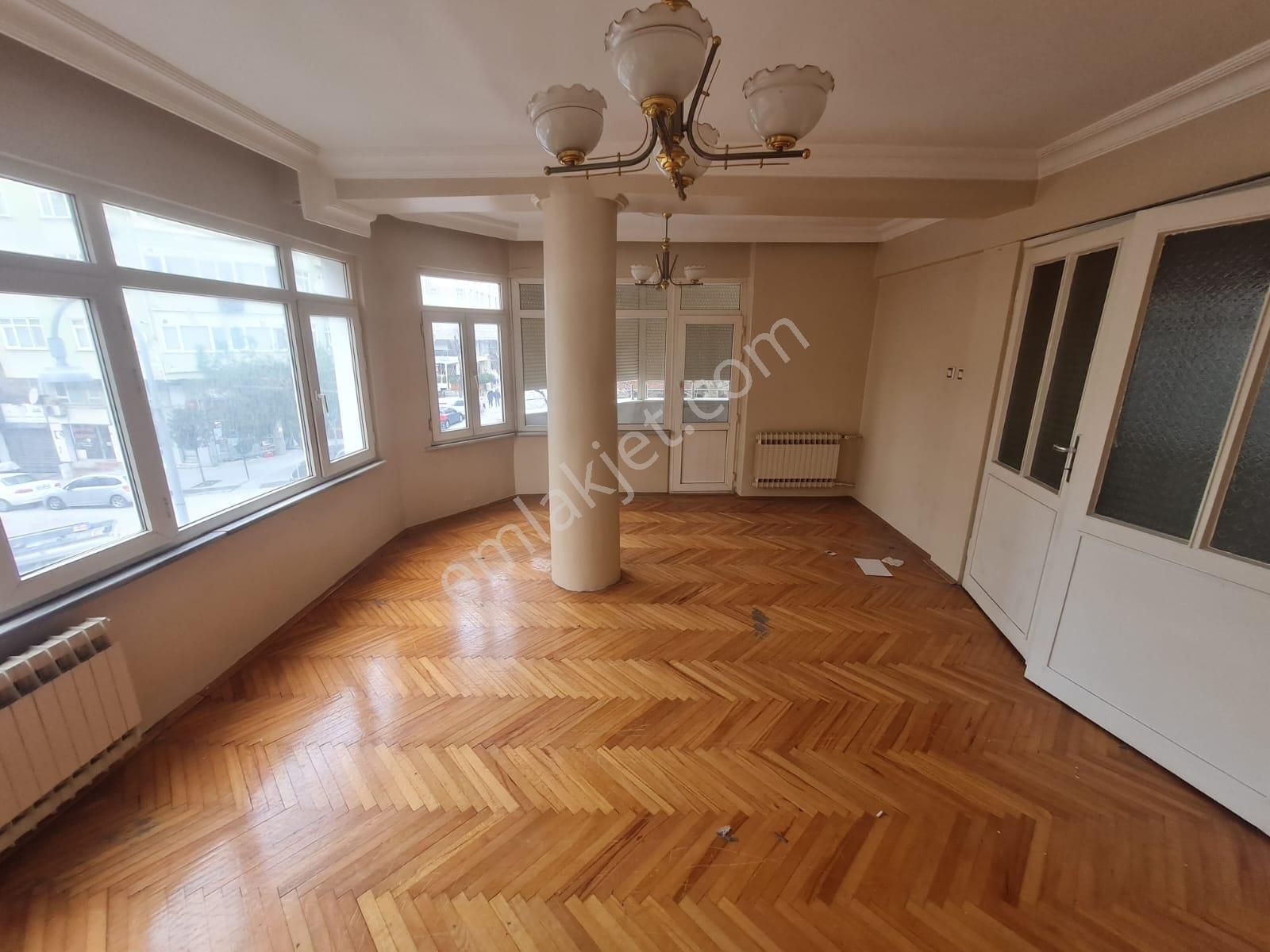 Metro Metrobüs Yakını 3+1 Satılık 1.kat Asansörlü Boş Daire - Görsel 22