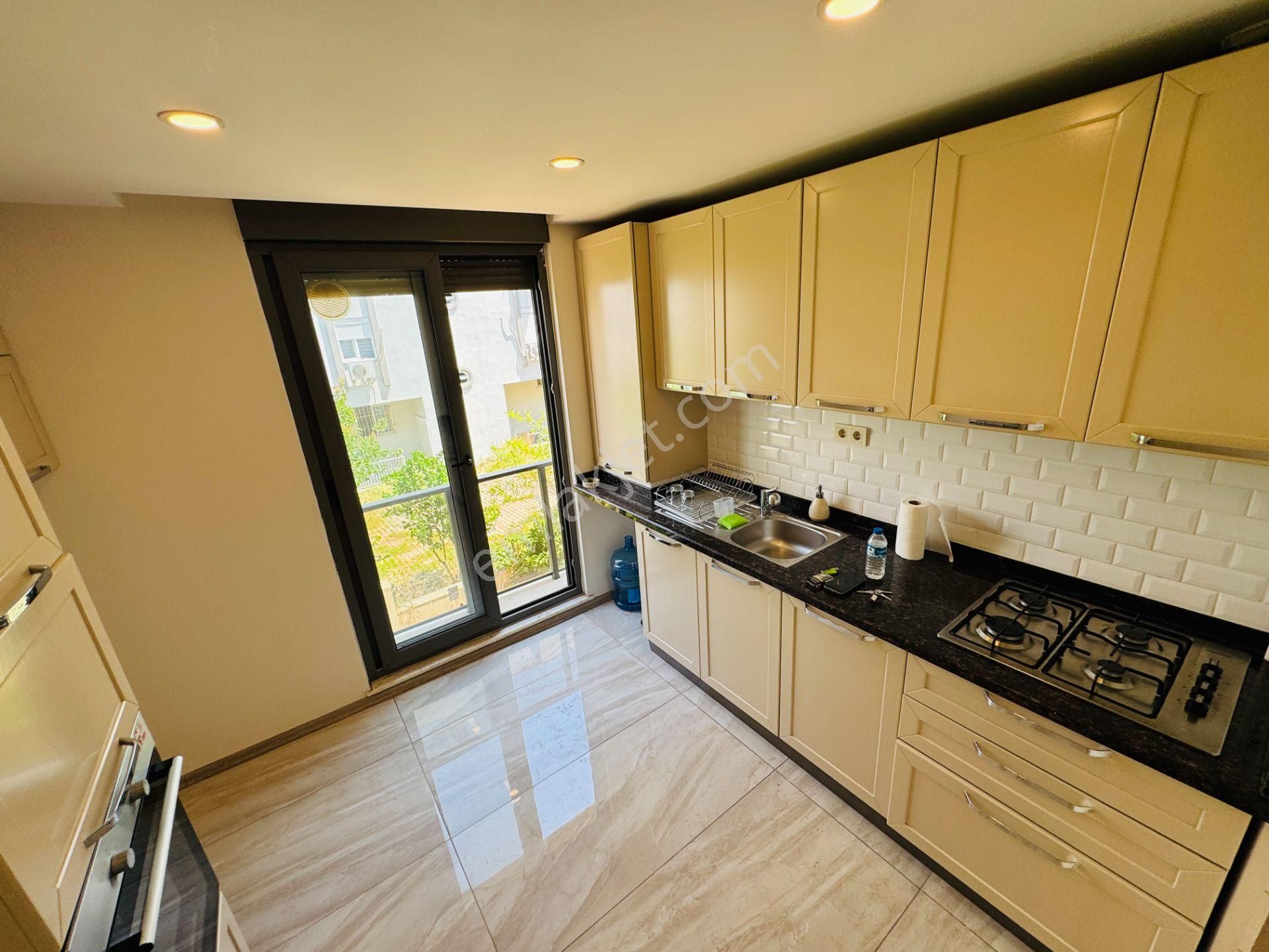 Meydankavağında Yerden Isıtmalı Arakat Lüks 2+1 Daire - Görsel 8