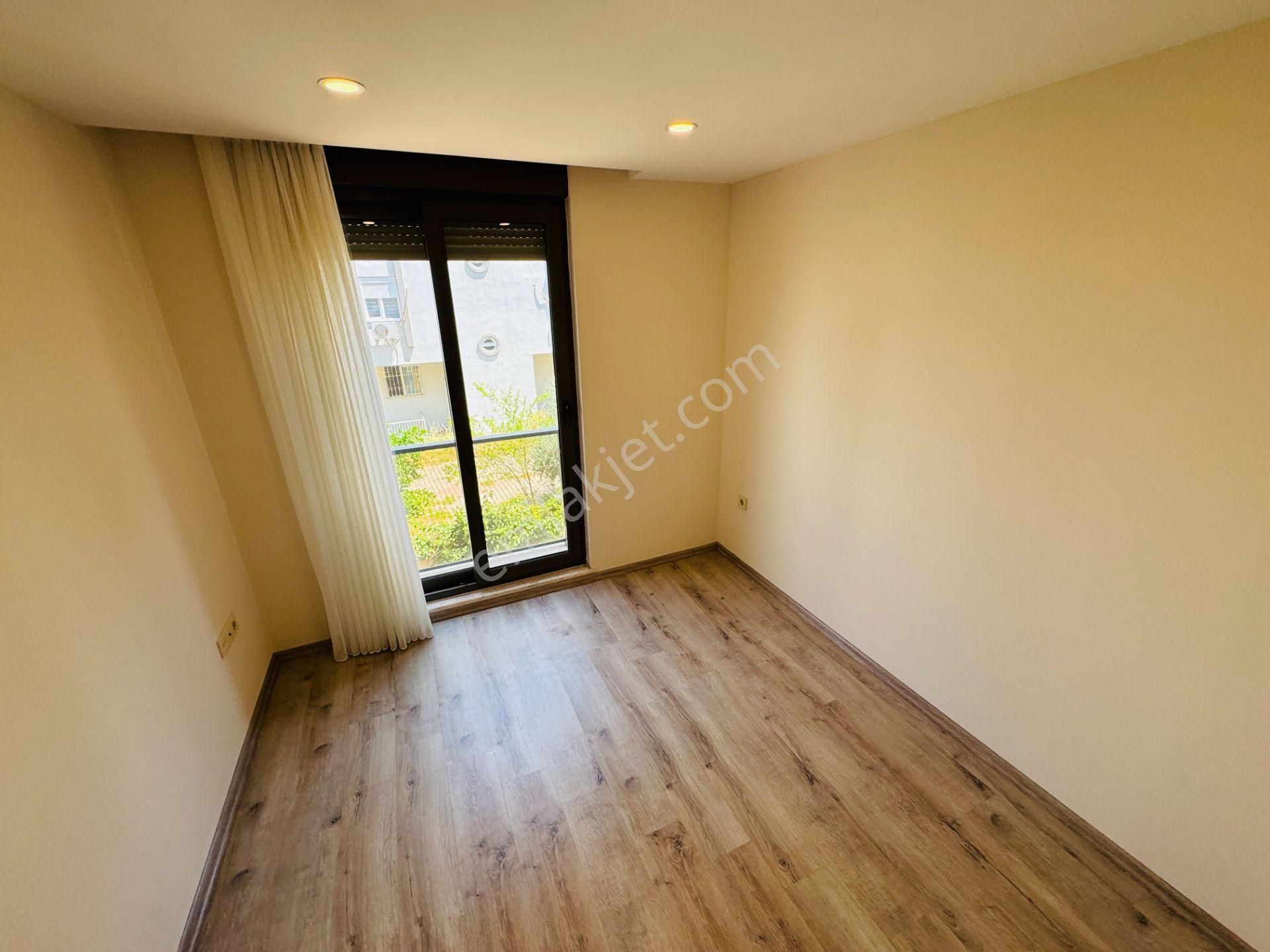 Meydankavağında Yerden Isıtmalı Arakat Lüks 2+1 Daire - Görsel 15