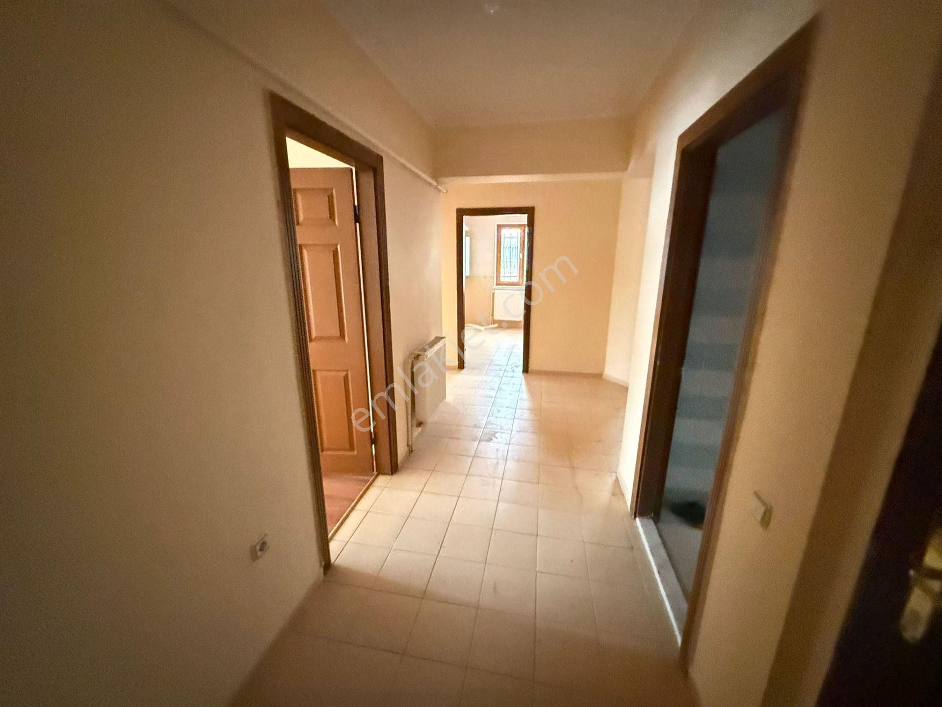 Bilgen Vatan'dan 23 Nisan Mahallesi Hacıkadın Göbek Yakını Giriş Kat Ön Cephe 2+1 Satılık Daire - Görsel 2