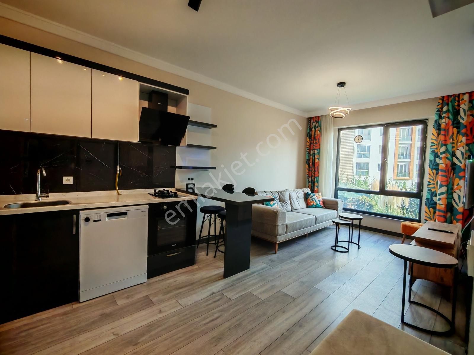 Silivri Yeni Mah. Merkezi Konumda 1+1 Rezidans - Görsel 19