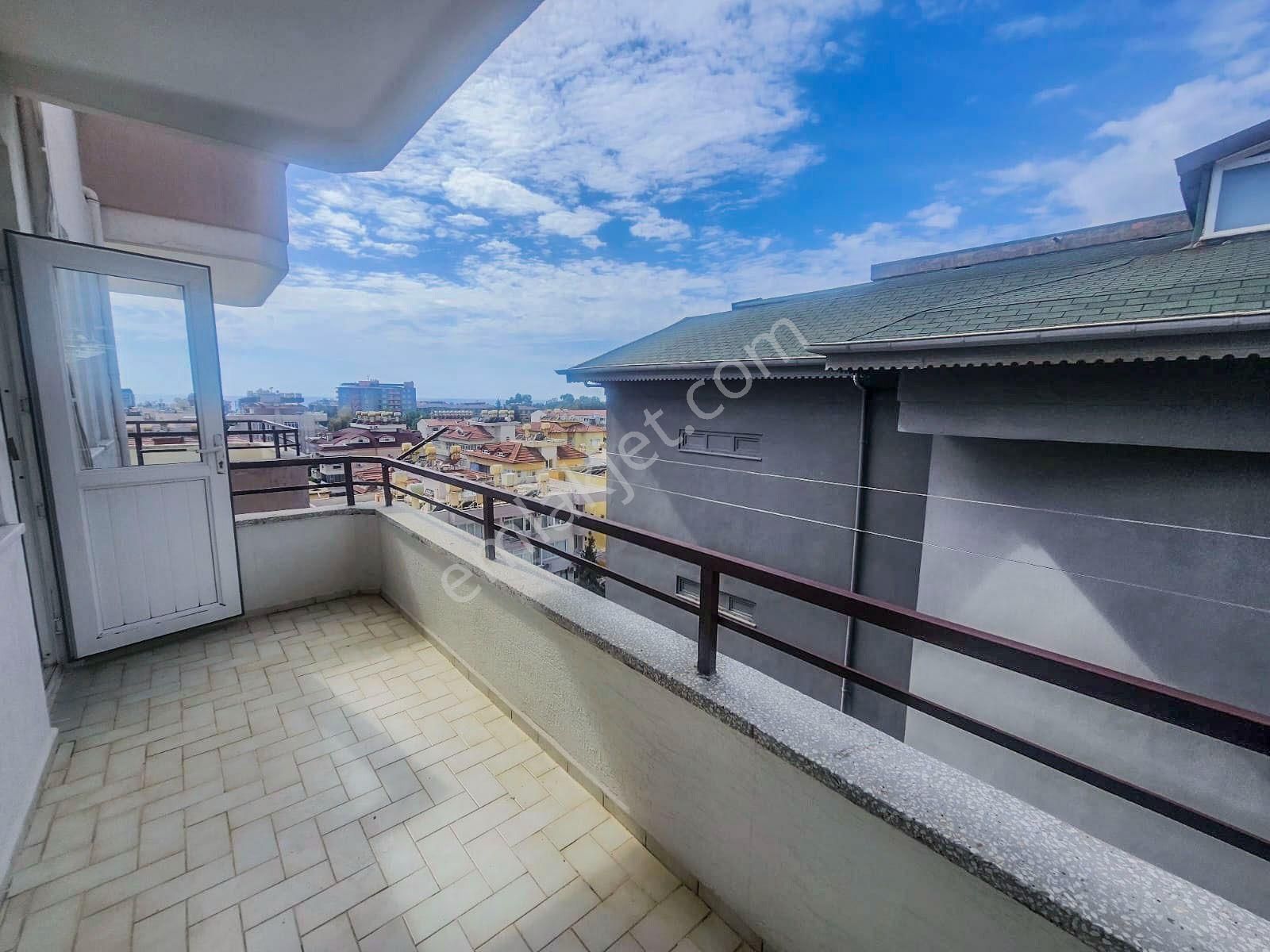 Cumhuriyet Mahallesi 2+1 Ayri Mutfak Denize Yakin Satılık Daire - Görsel 10