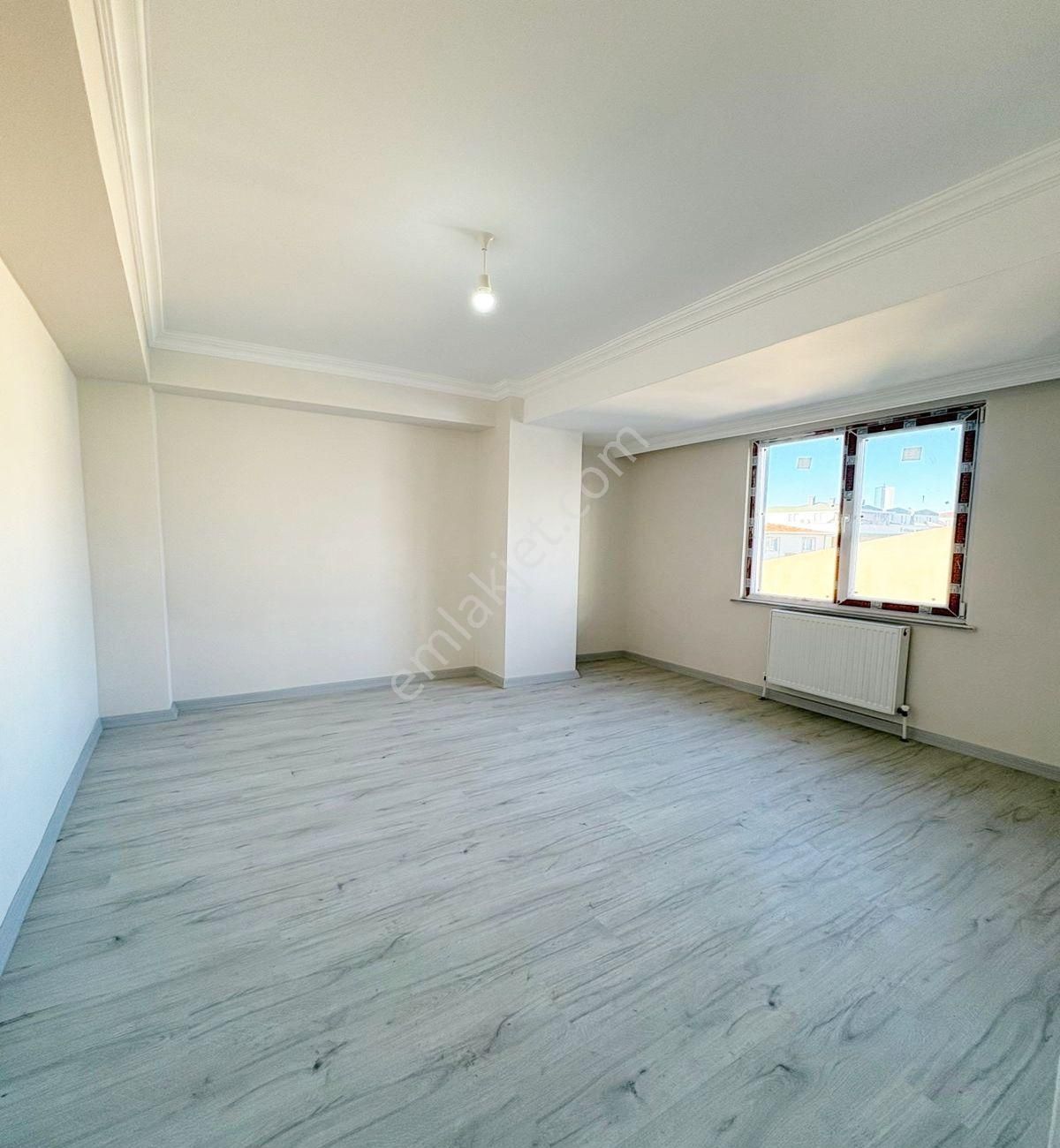 Avcılar Cihangirde Kaymakamlığa Yakın Kapalı Otoparklı 3+1 Daire - Görsel 2