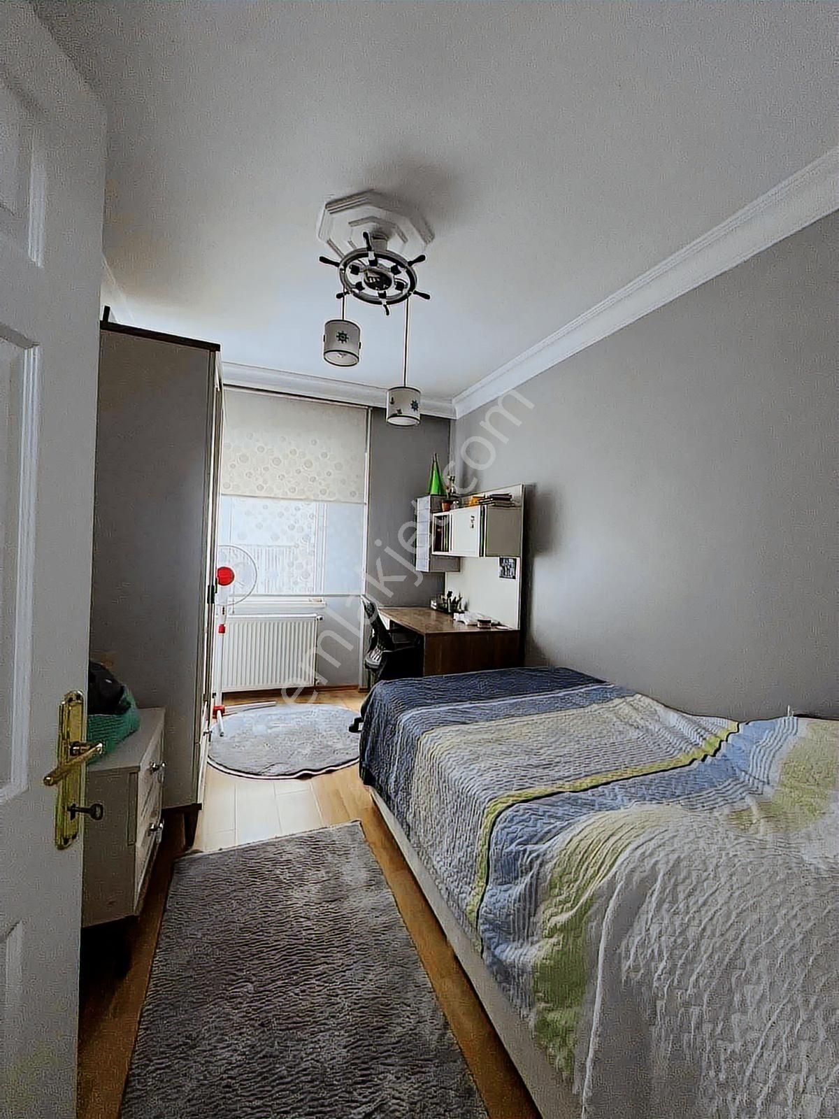 Acil Satılık Kadıköy Mahallesi 2+1 Daire Ara Kat - Görsel 9