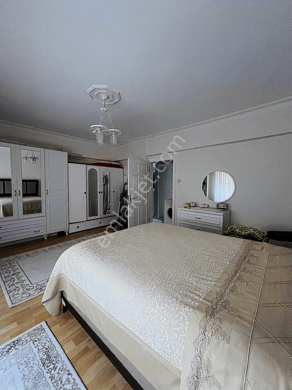 Acil Satılık Kadıköy Mahallesi 2+1 Daire Ara Kat - Görsel 6