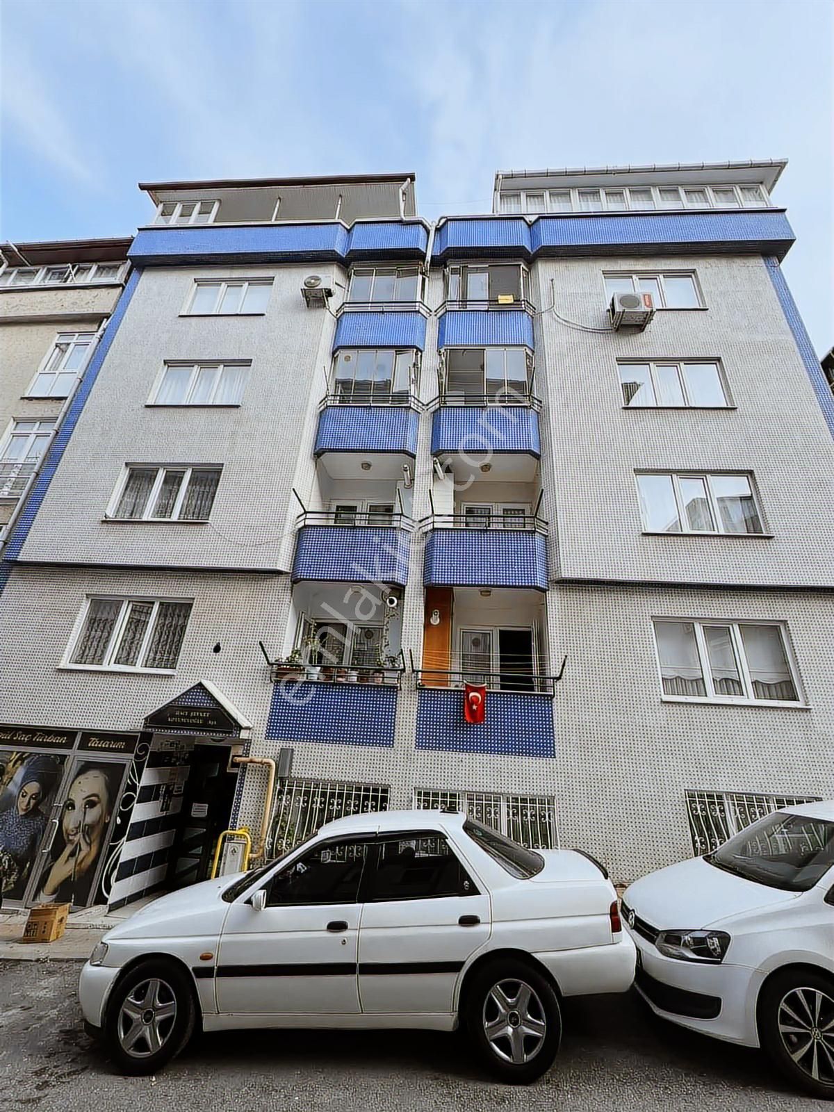 Acil Satılık Kadıköy Mahallesi 2+1 Daire Ara Kat