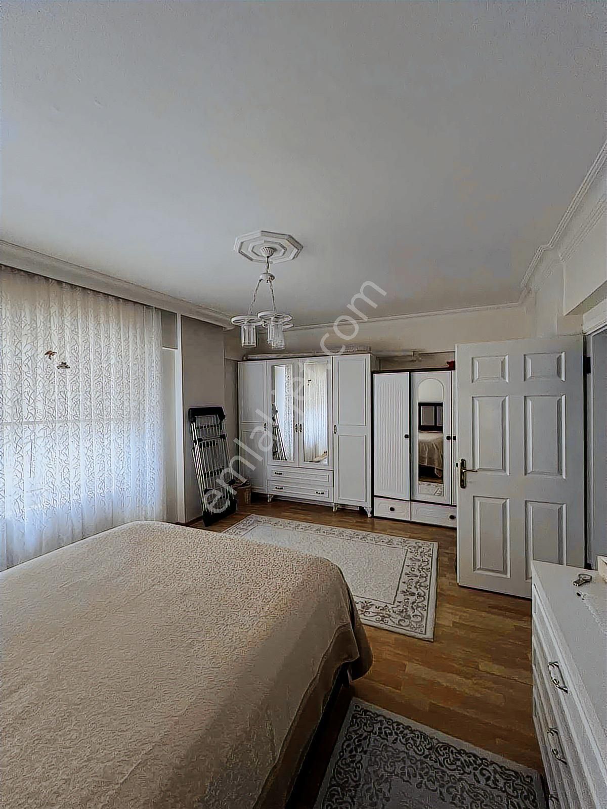 Acil Satılık Kadıköy Mahallesi 2+1 Daire Ara Kat - Görsel 5