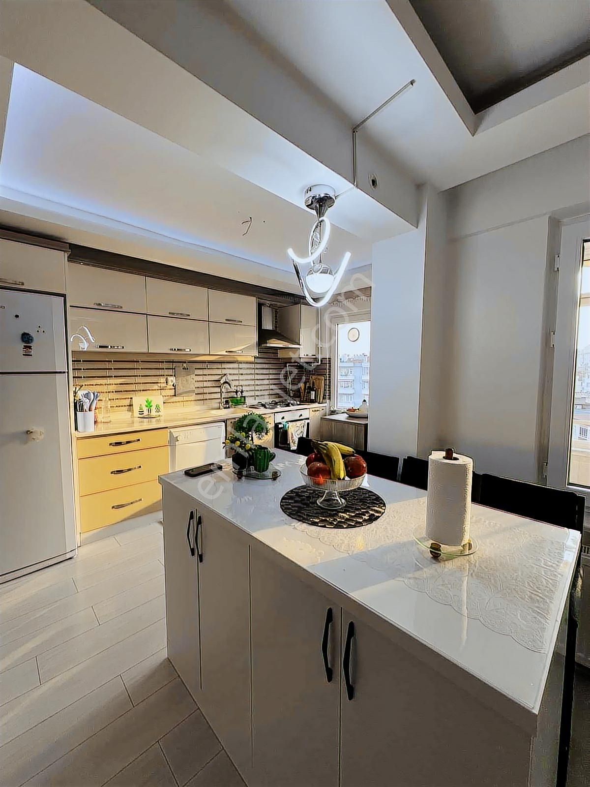 Gençlik Parkı İçi Yapılı Denize 2 Dk Mesafede 3+1 - Görsel 26