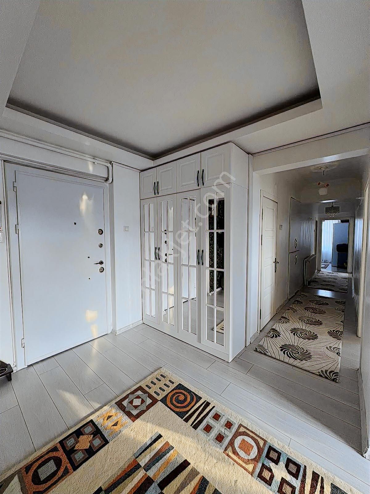 Gençlik Parkı İçi Yapılı Denize 2 Dk Mesafede 3+1 - Görsel 33