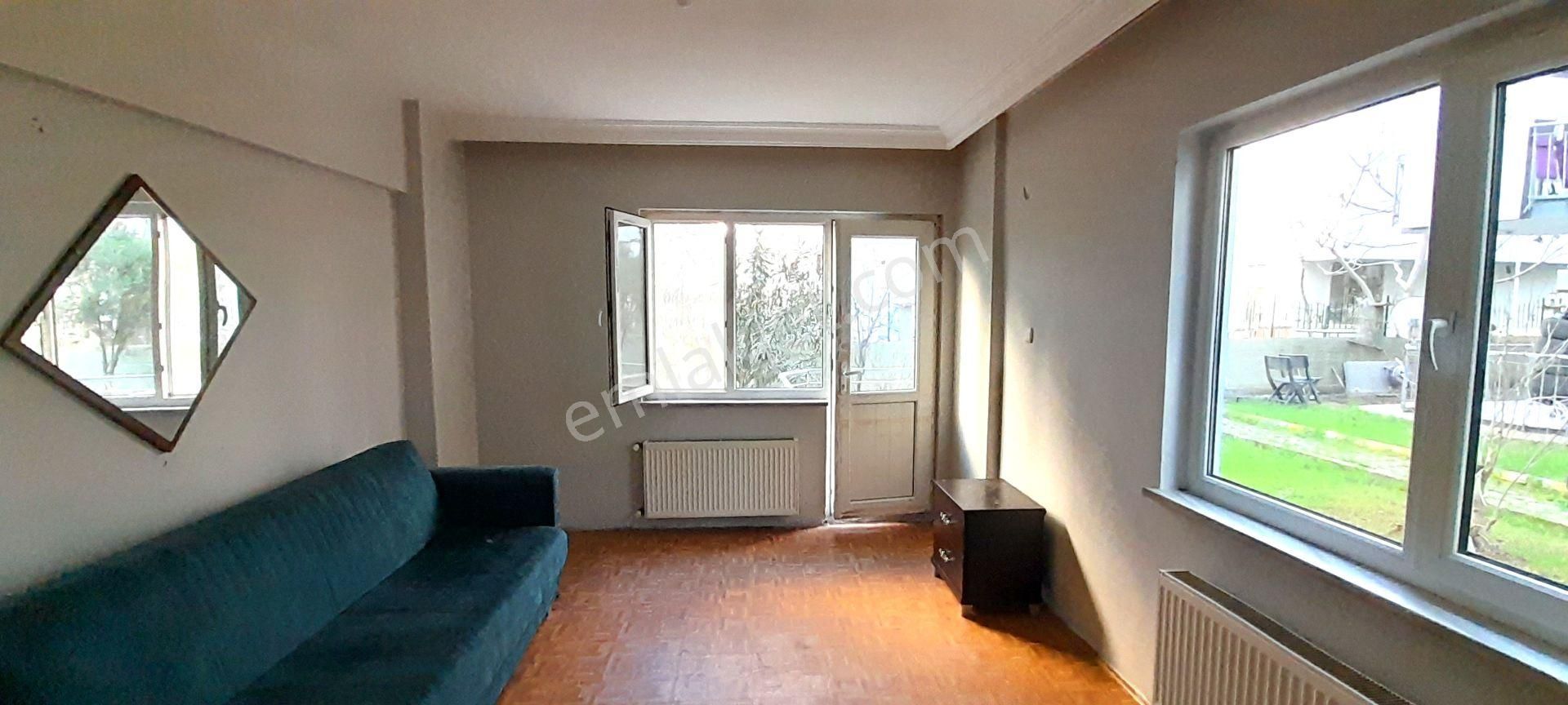 Beren Emlak'tan Altınova Mh. Giriş Kat 3+1 Satılık Daire - Görsel 3