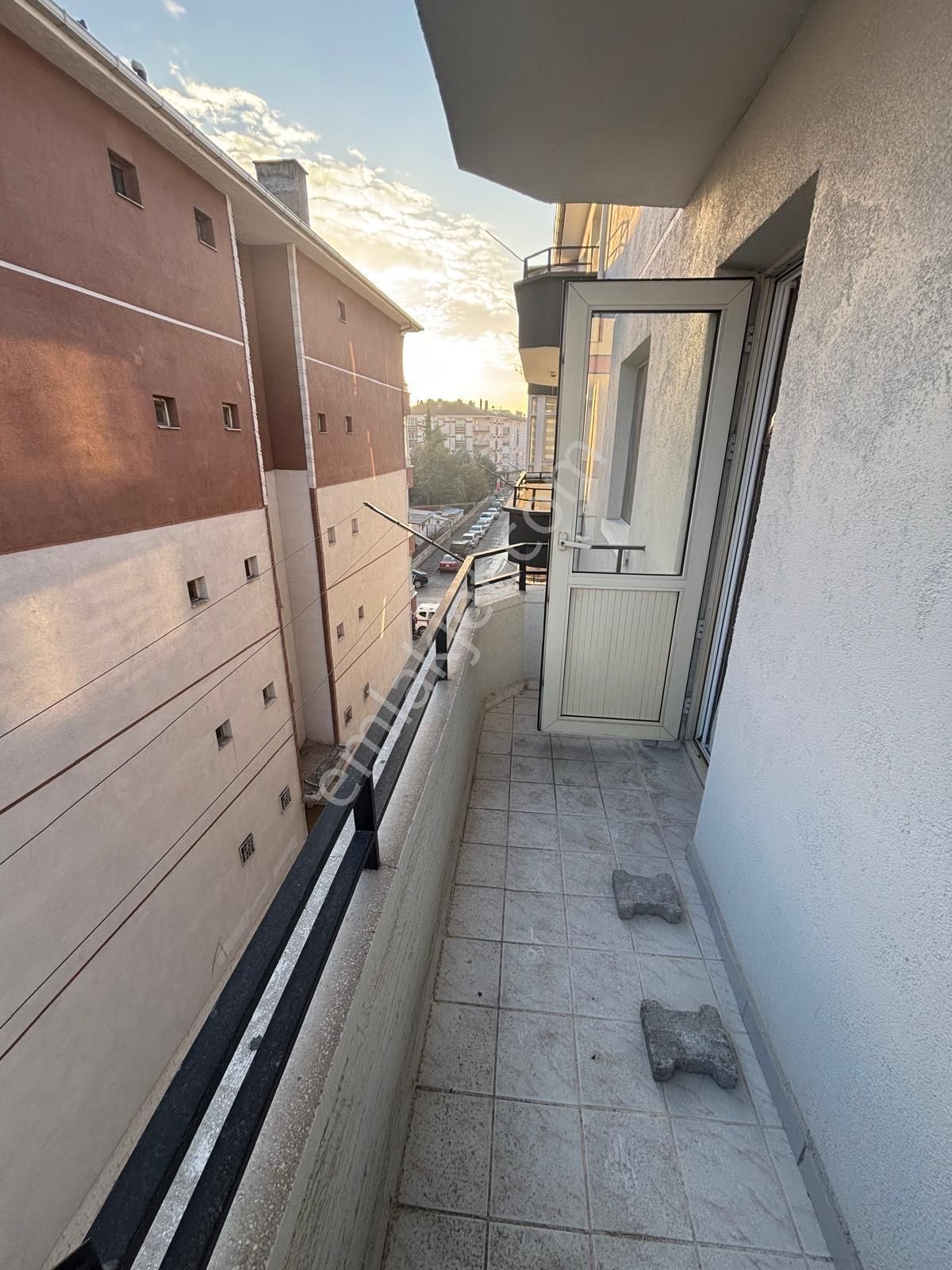 Mç Emlaktan.plevne Mah.3+1 Satılı Daire - Görsel 5