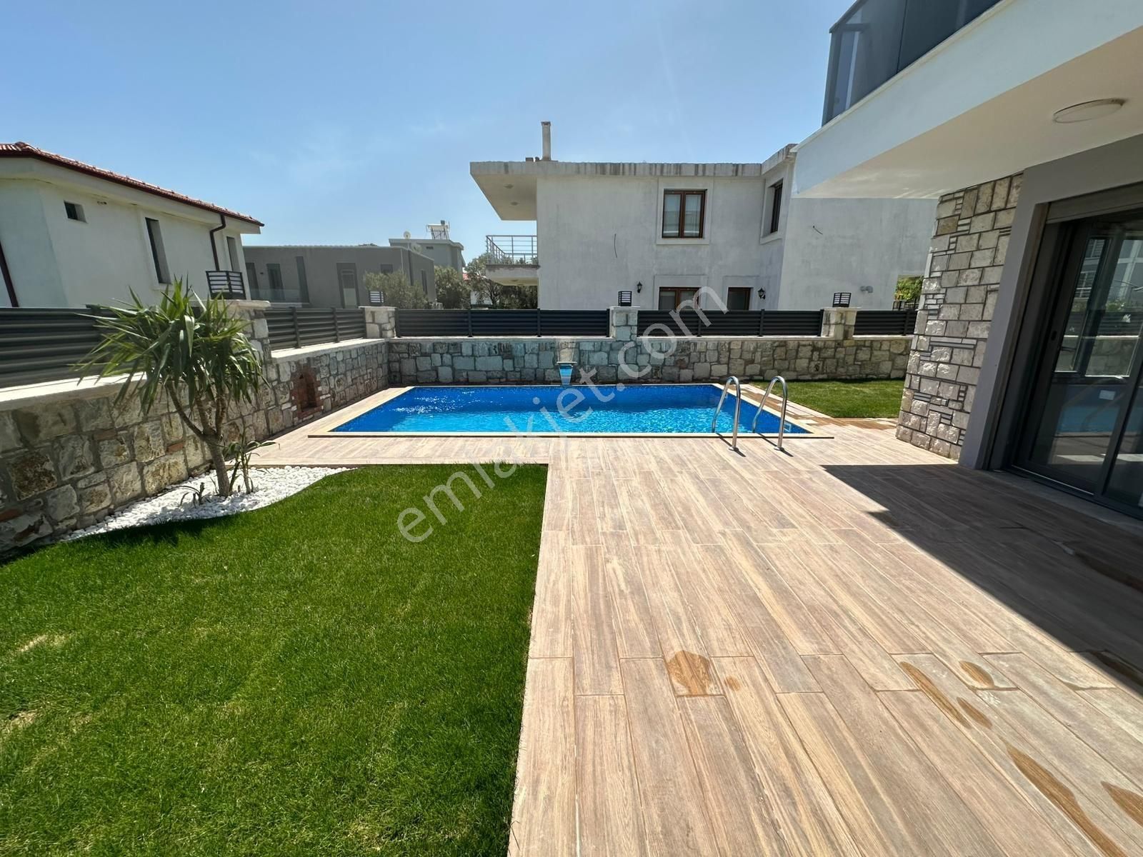 Eko Emlaktan Deniz Manzaralı Havuzlu Sıfır Lüks Villa - Görsel 5