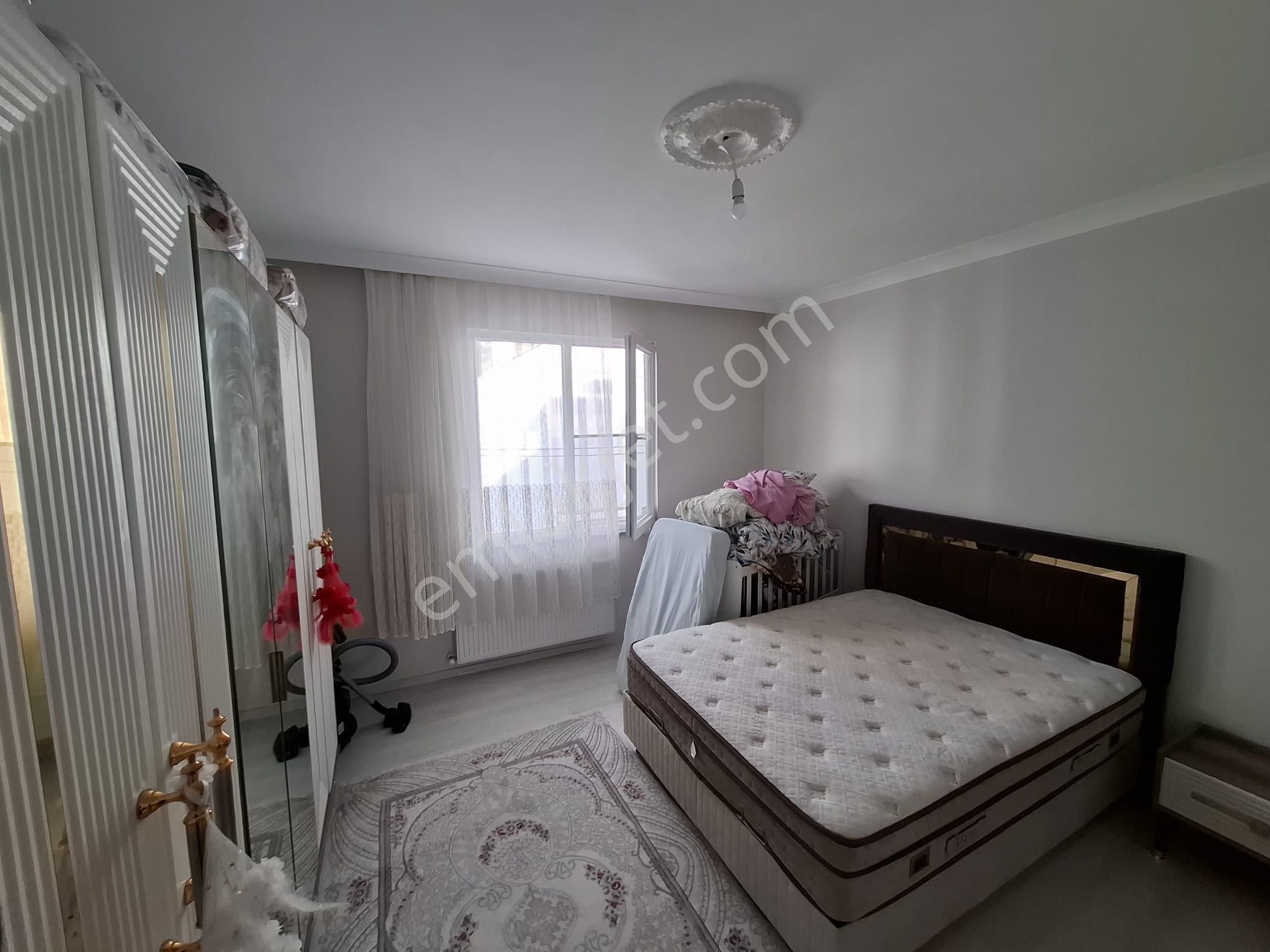 Akman'dan Kadıköyde Doğalgazlı İki Katlı Bahçeli Müstakil Ev - Görsel 9