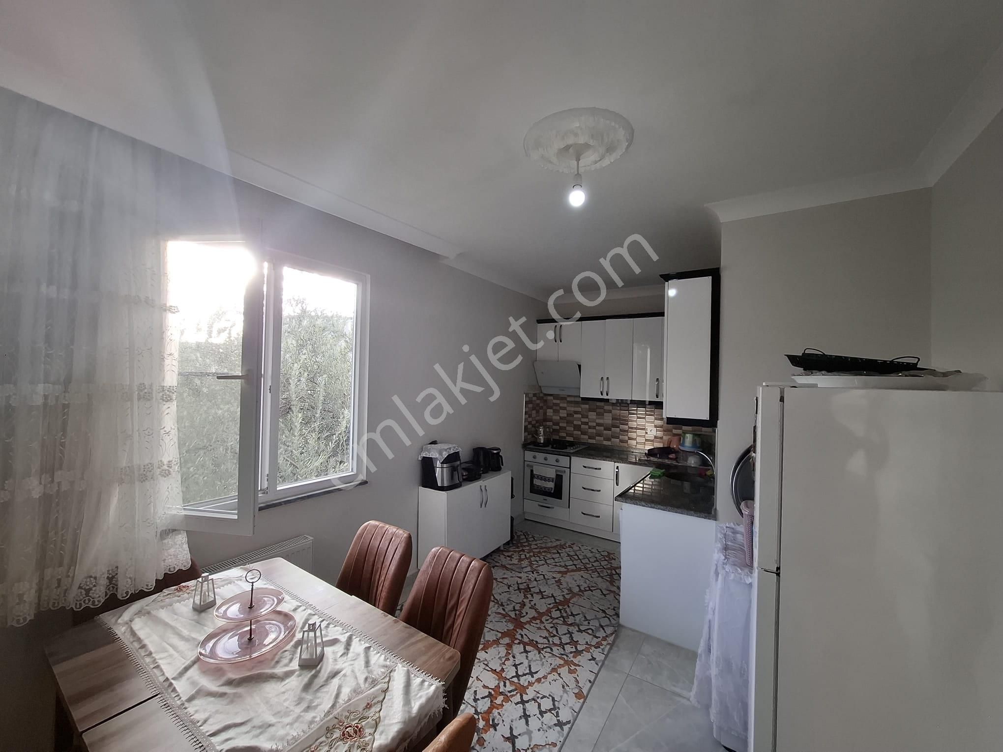 Akman'dan Kadıköyde Doğalgazlı İki Katlı Bahçeli Müstakil Ev - Görsel 24