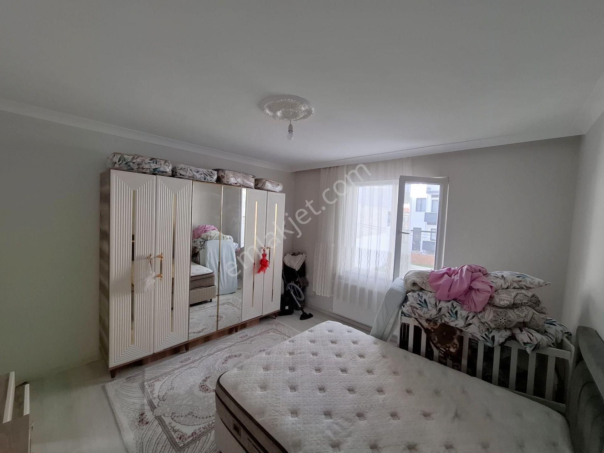 Akman'dan Kadıköyde Doğalgazlı İki Katlı Bahçeli Müstakil Ev - Görsel 8