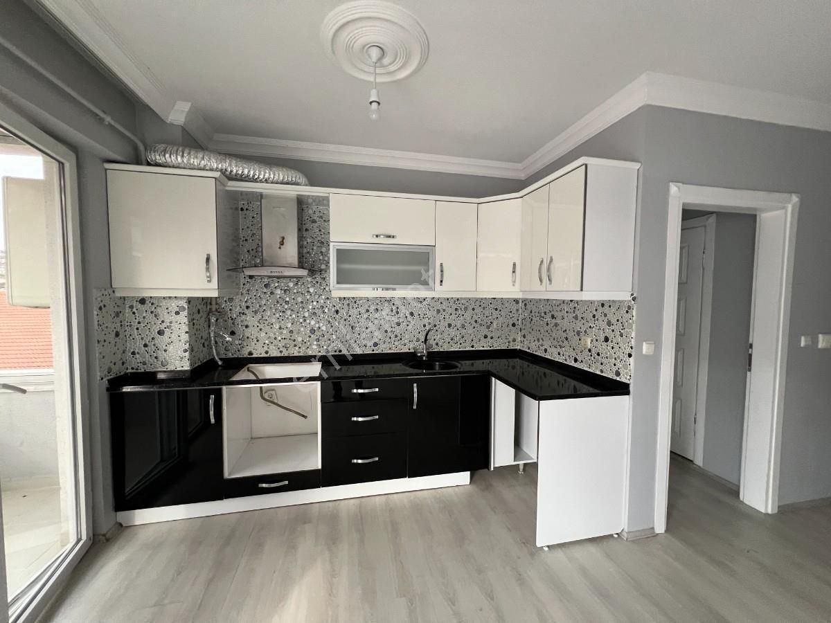 Sakarya Adapazarı Maltepe Mahallesinde Kiralık 2+1 Daire - Görsel 3