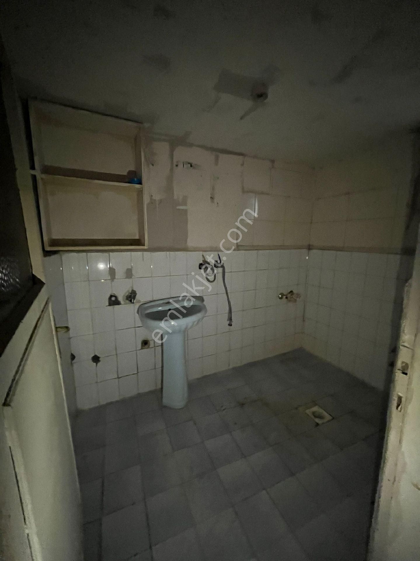 Gırıs Kat Dogal Gazılı Daire