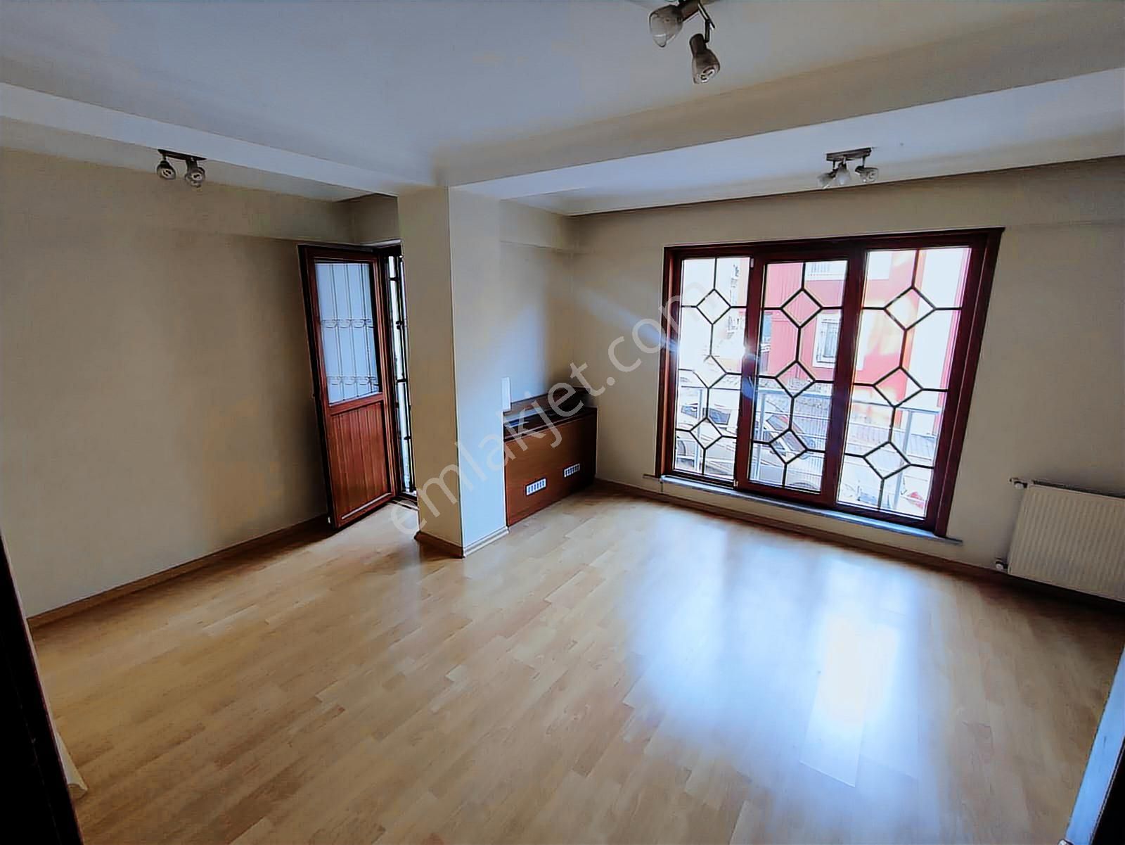 Reha Medin Soyak Bölgesi İfm Karşısı 85m2 Arakat 2+1