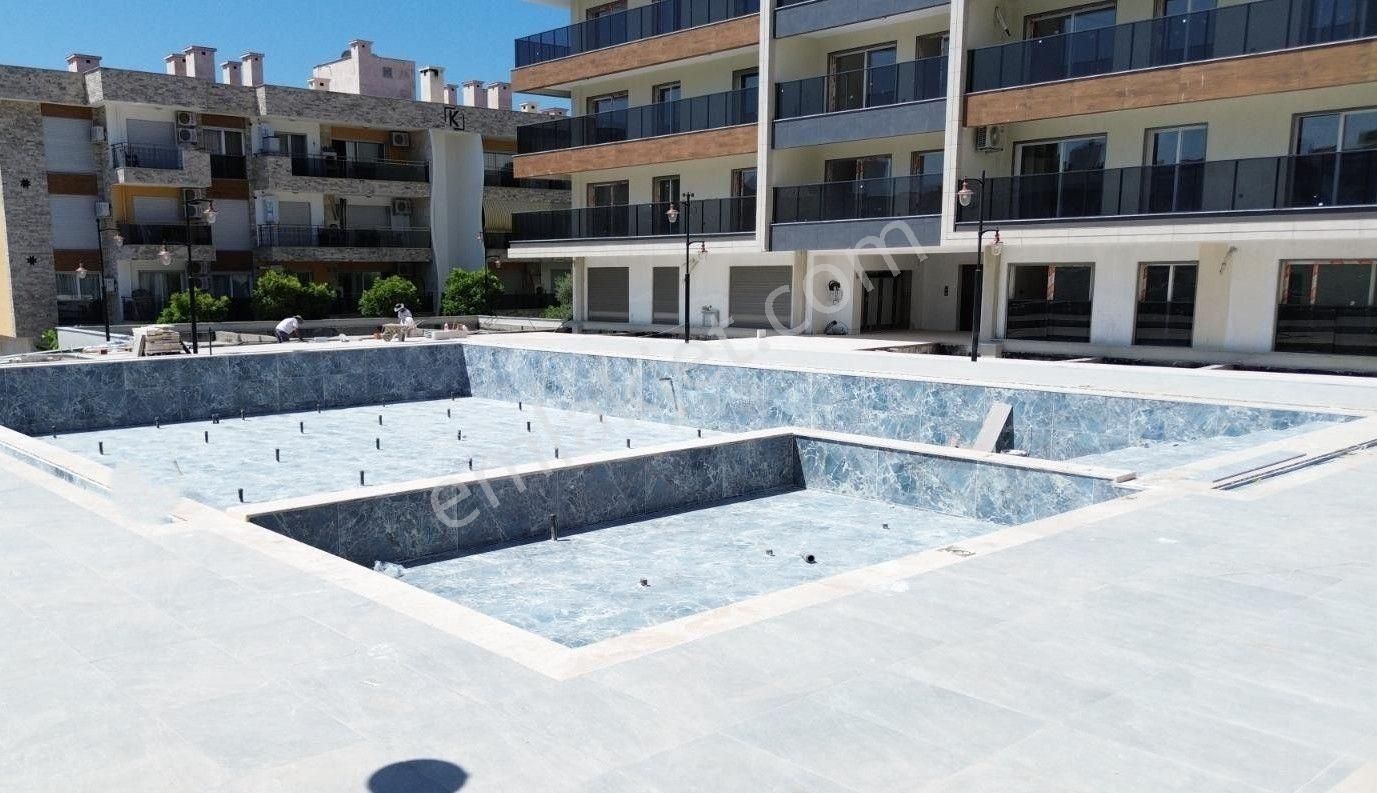 Kapalı Otoparklı, Havuzlu Sitede Sıfır 2+1 Daire - Görsel 2