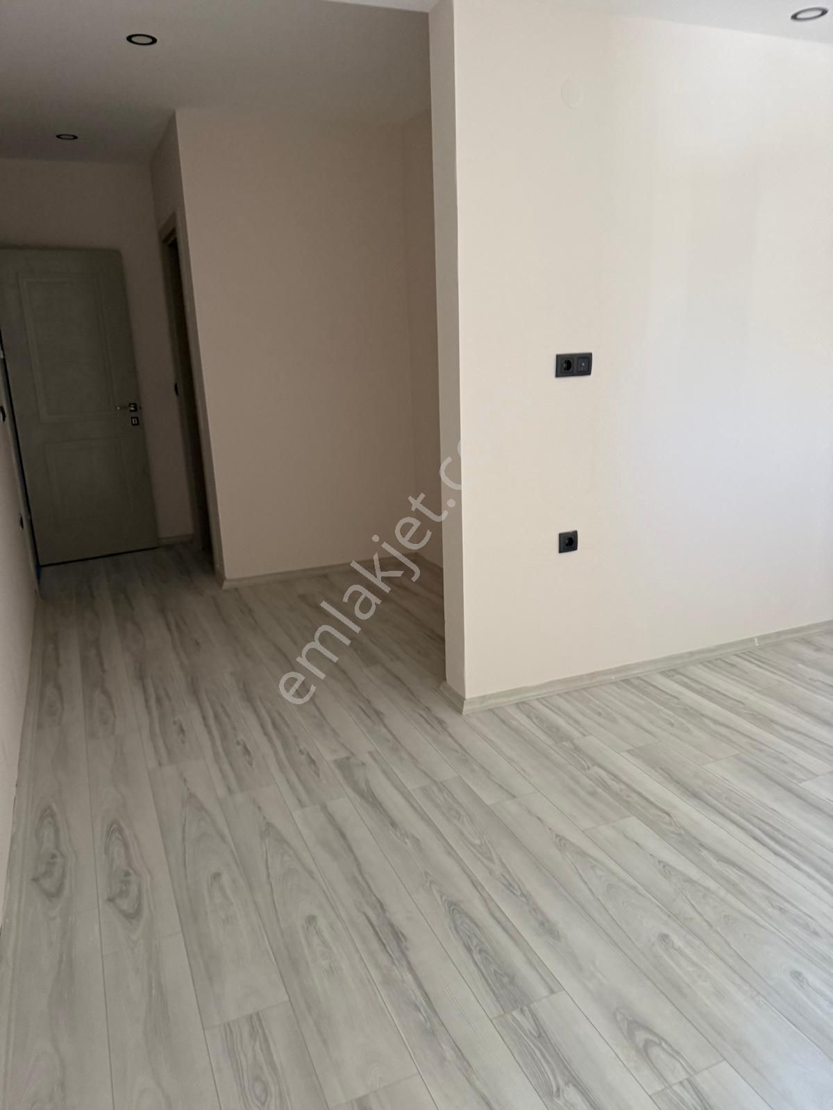 Kapalı Otoparklı, Havuzlu Sitede Sıfır 2+1 Daire - Görsel 12