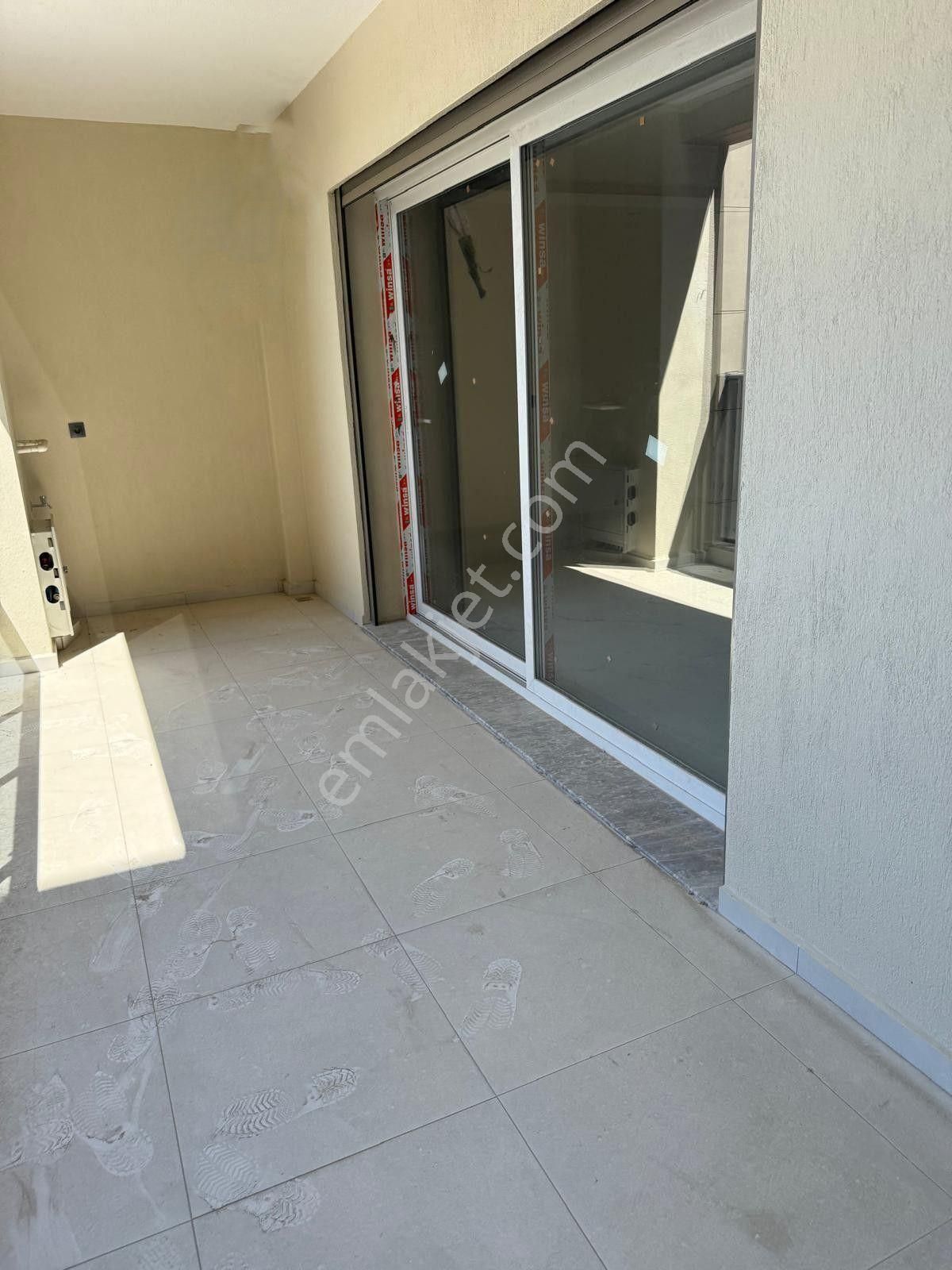 Kapalı Otoparklı, Havuzlu Sitede Sıfır 2+1 Daire - Görsel 21