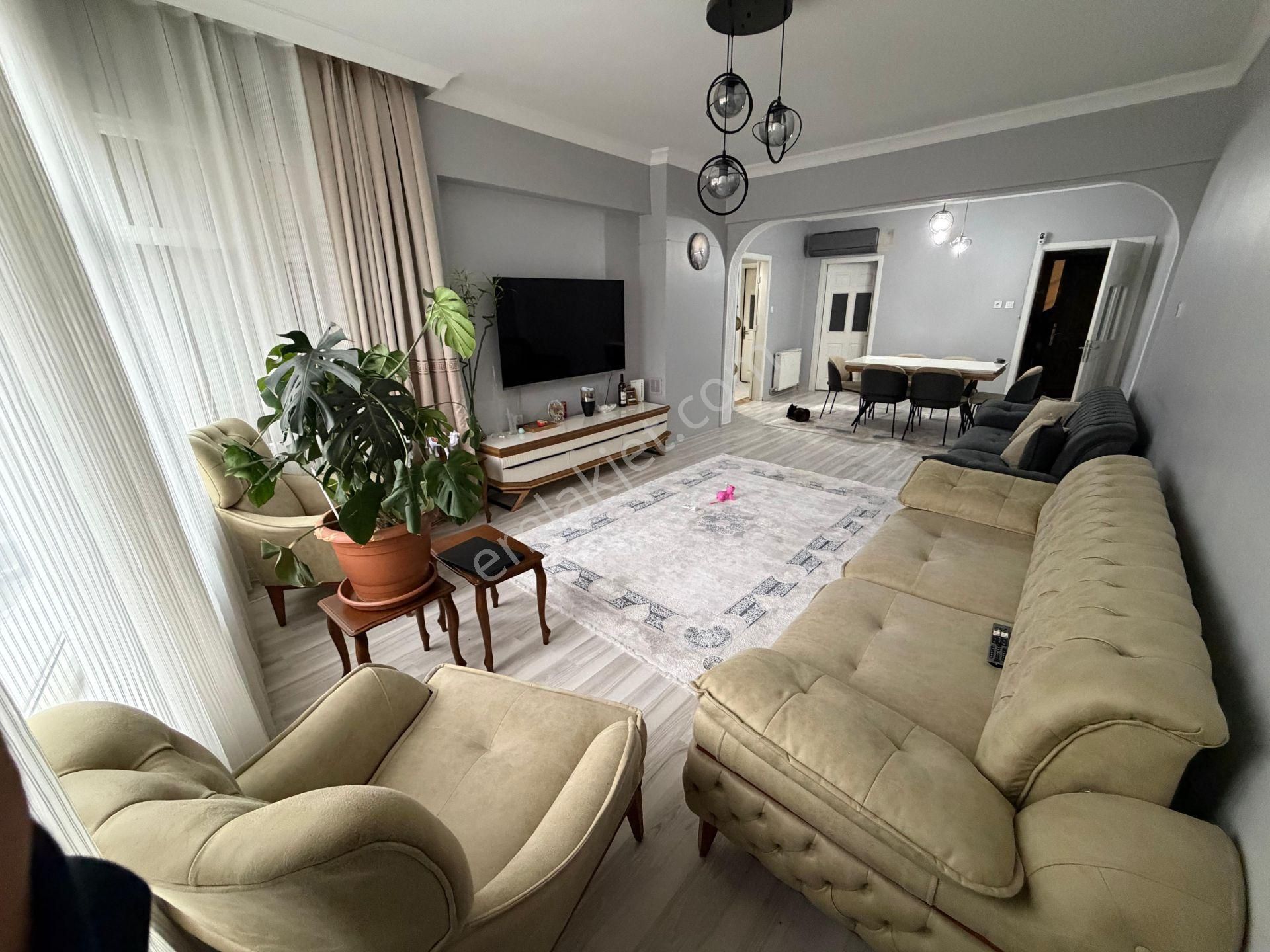 Goldhouse Dan Satılık Bağcılar Malta Işıklar Da 2+1 Daire