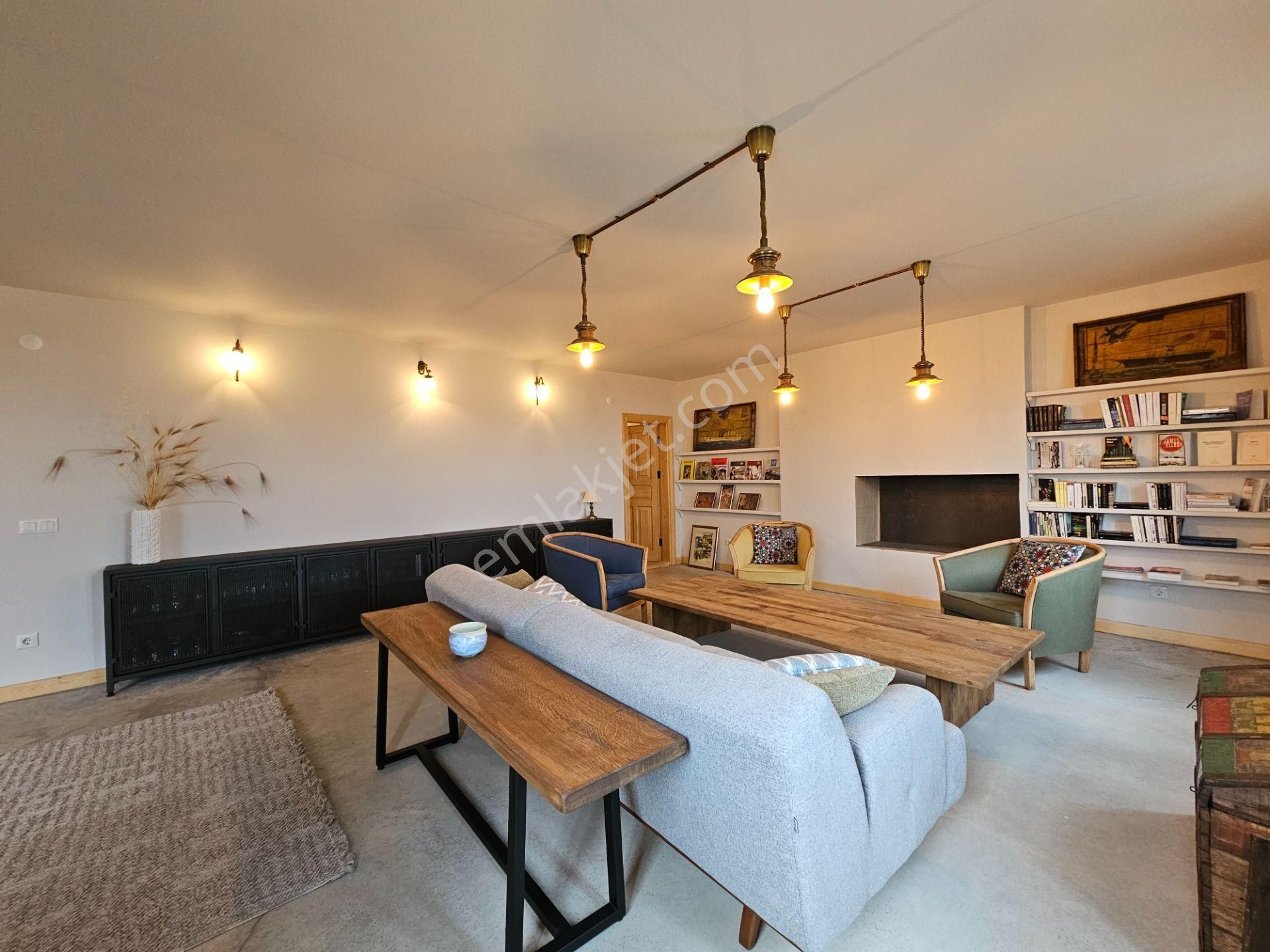 Ayvalık'ta Satılık Panoramik Deniz Manzaralı Sıfır Müstakil Ev - Görsel 11