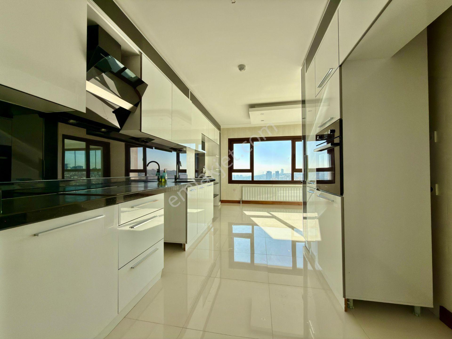 Kalecik Emlak'tan 7/24 Güvenlik K.garaj Giy. Odalı 13.kat 190m²