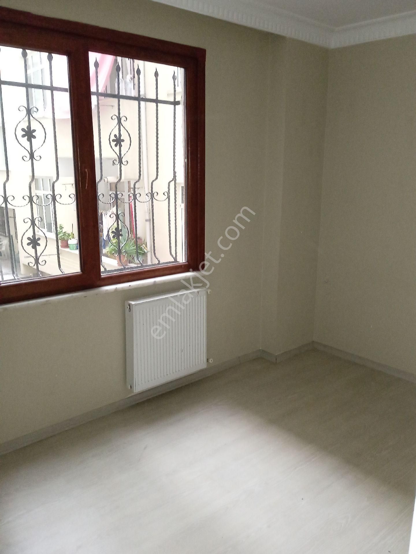 Esenyurt Fatih Mahallesi Ünverdi Caddesi Kiralık 2+1 Daire - Görsel 2