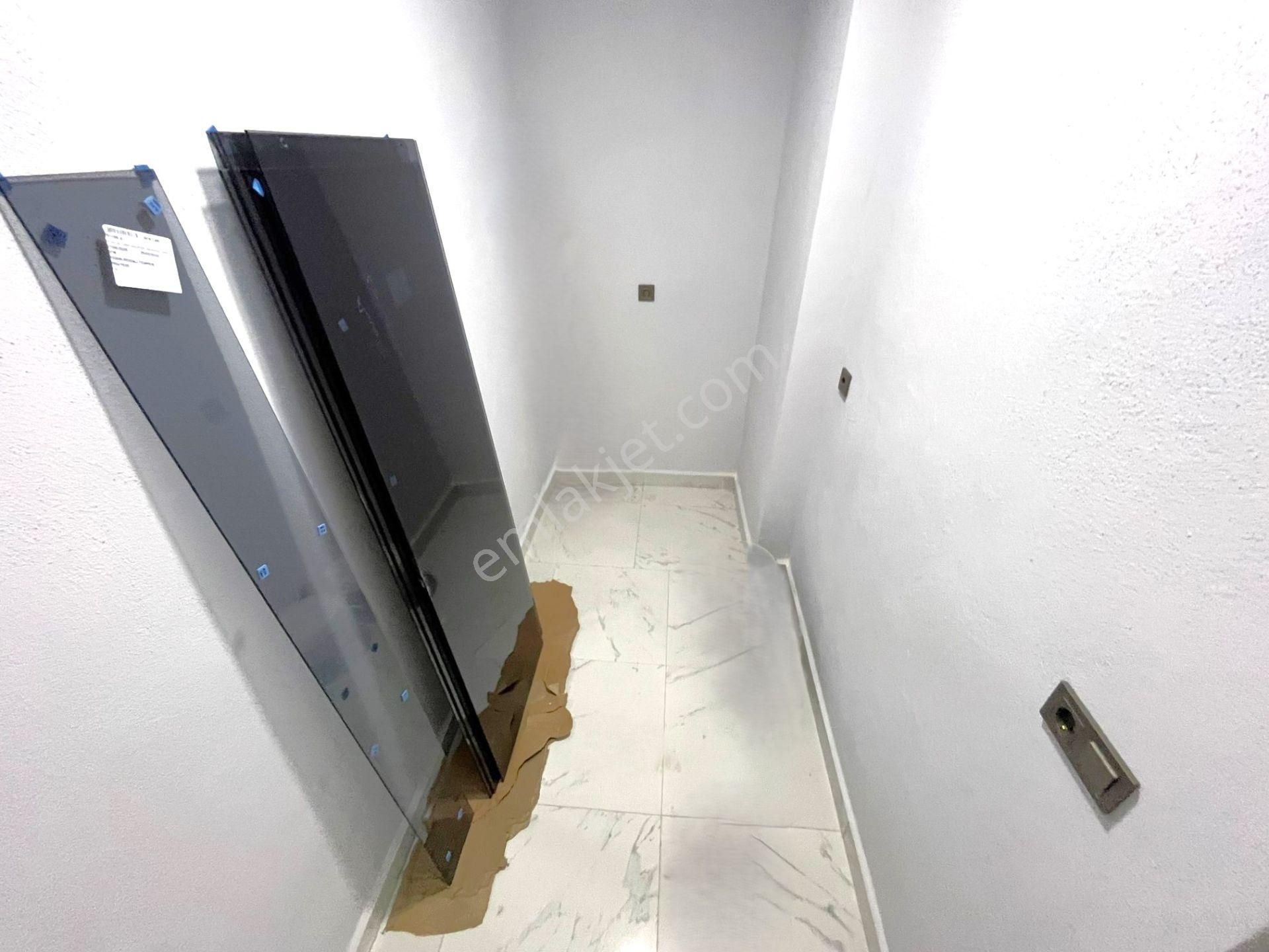 Güre'de Aygül Farkı İle Eşsiz Konfor Ve Kaliteye Sahip Müstakil Bahçeli Ve Teraslı 6+1 Satılık Villa - Görsel 33