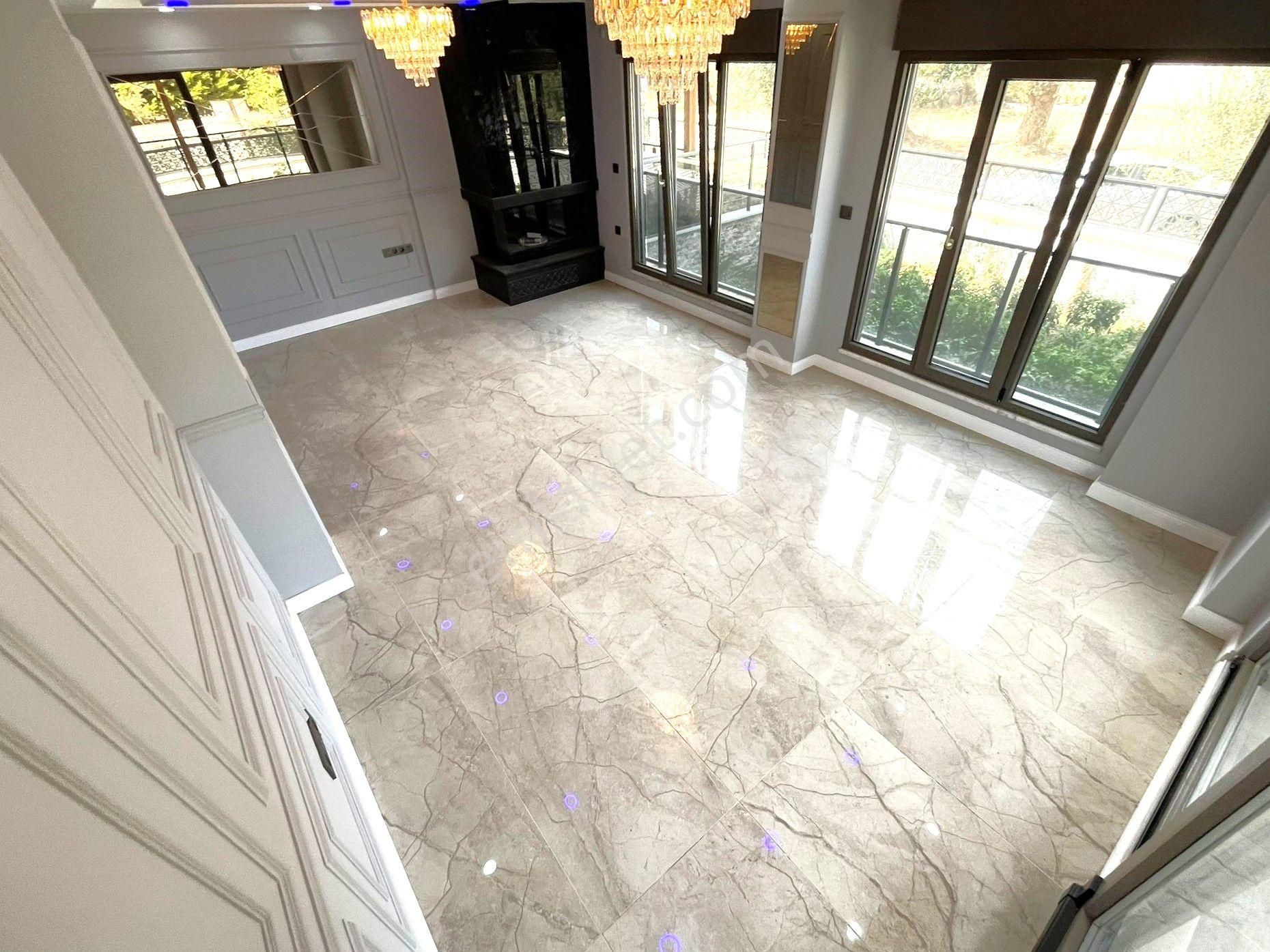 Güre'de Aygül Farkı İle Eşsiz Konfor Ve Kaliteye Sahip Müstakil Bahçeli Ve Teraslı 6+1 Satılık Villa - Görsel 2