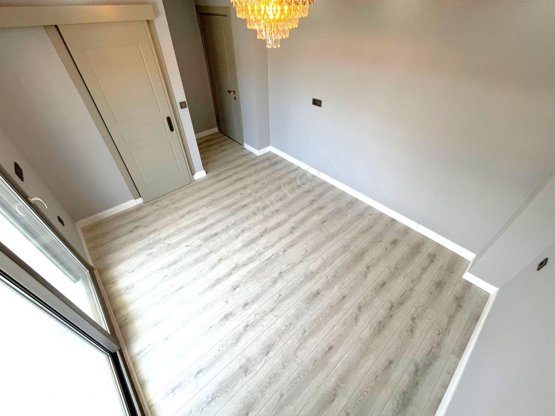 Güre'de Aygül Farkı İle Eşsiz Konfor Ve Kaliteye Sahip Müstakil Bahçeli Ve Teraslı 6+1 Satılık Villa - Görsel 23