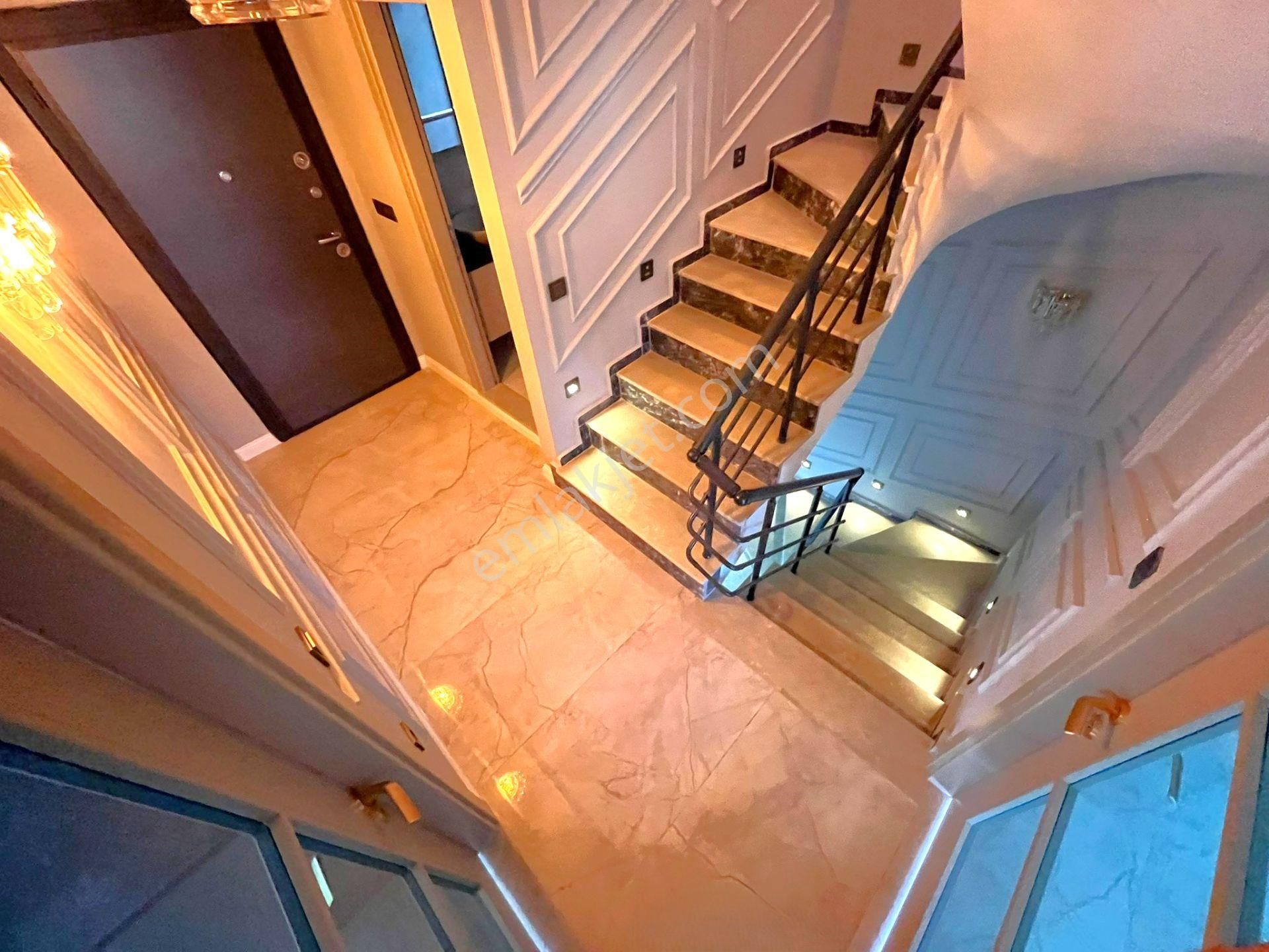 Güre'de Aygül Farkı İle Eşsiz Konfor Ve Kaliteye Sahip Müstakil Bahçeli Ve Teraslı 6+1 Satılık Villa - Görsel 5