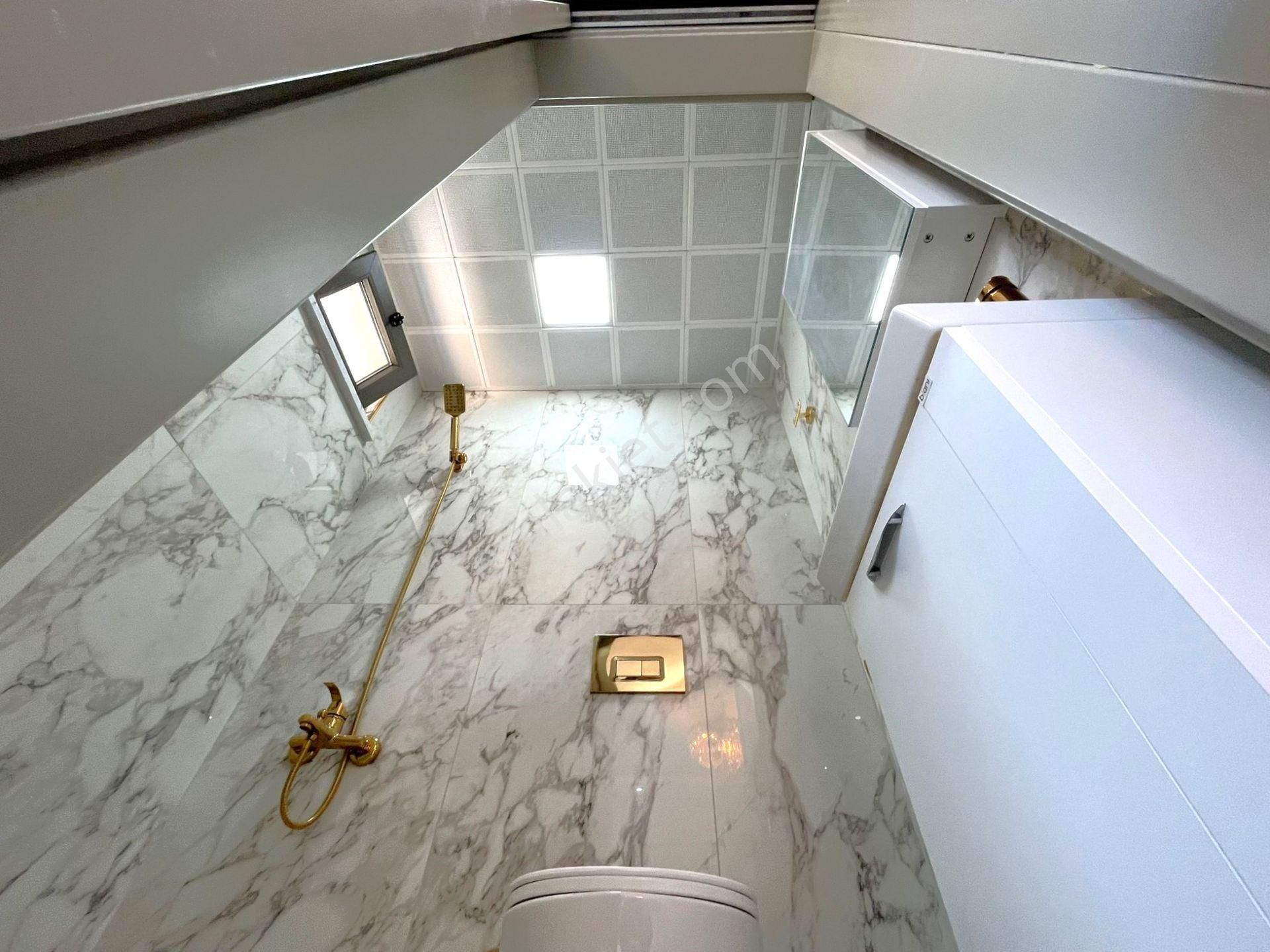 Güre'de Aygül Farkı İle Eşsiz Konfor Ve Kaliteye Sahip Müstakil Bahçeli Ve Teraslı 6+1 Satılık Villa - Görsel 27