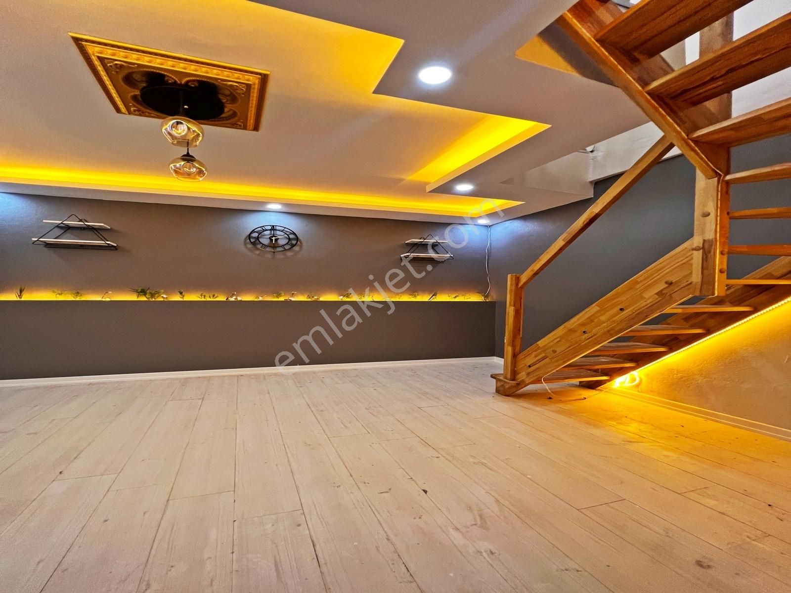 Beylkdüzü Özgür Yapı'dan Ultra Lüks 4+1 Ters Dubleks Daire - Görsel 19