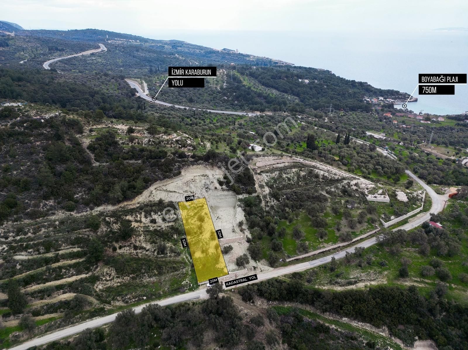 Karaburun Kösedere'de Asfalt Yola Cepheli Deniz Manzaralı Tarla - Görsel 4