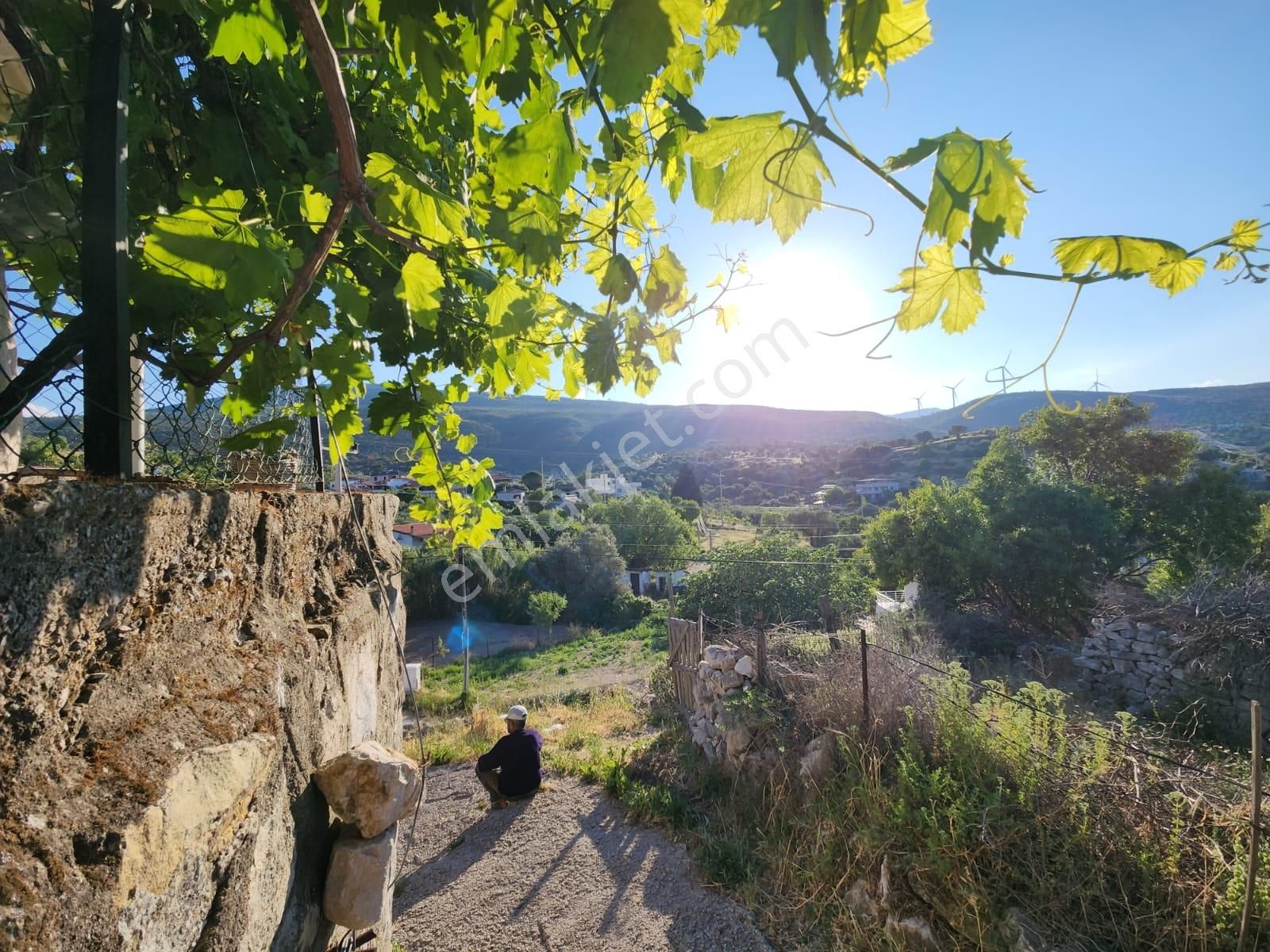 Karaburun Mordoğan'da Temiz Ve Bakımlı Satılık 2+1 Köy Evi - Görsel 18
